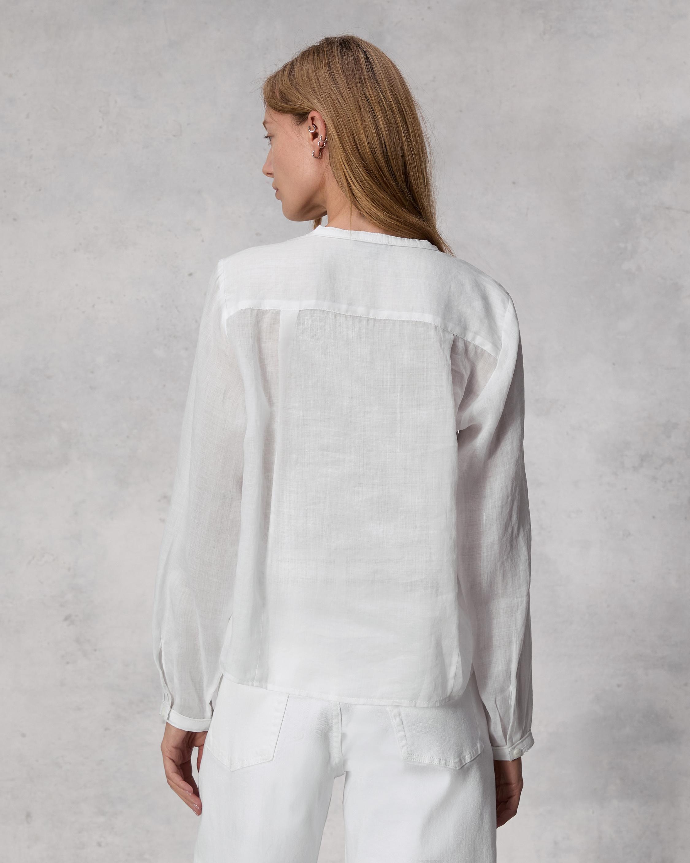 Amaris Ramie Top
Classic Fit - 5