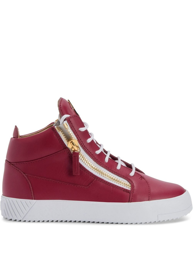 Kriss trainers 1