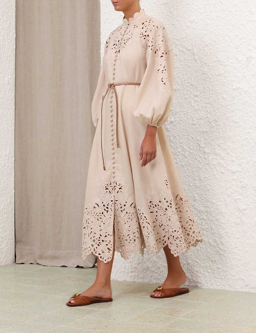 【送料&関税込】Zimmermann Embroidered wylie Dress ZIMMERMANN Wylie belted tiered embroidered cotton midi dress