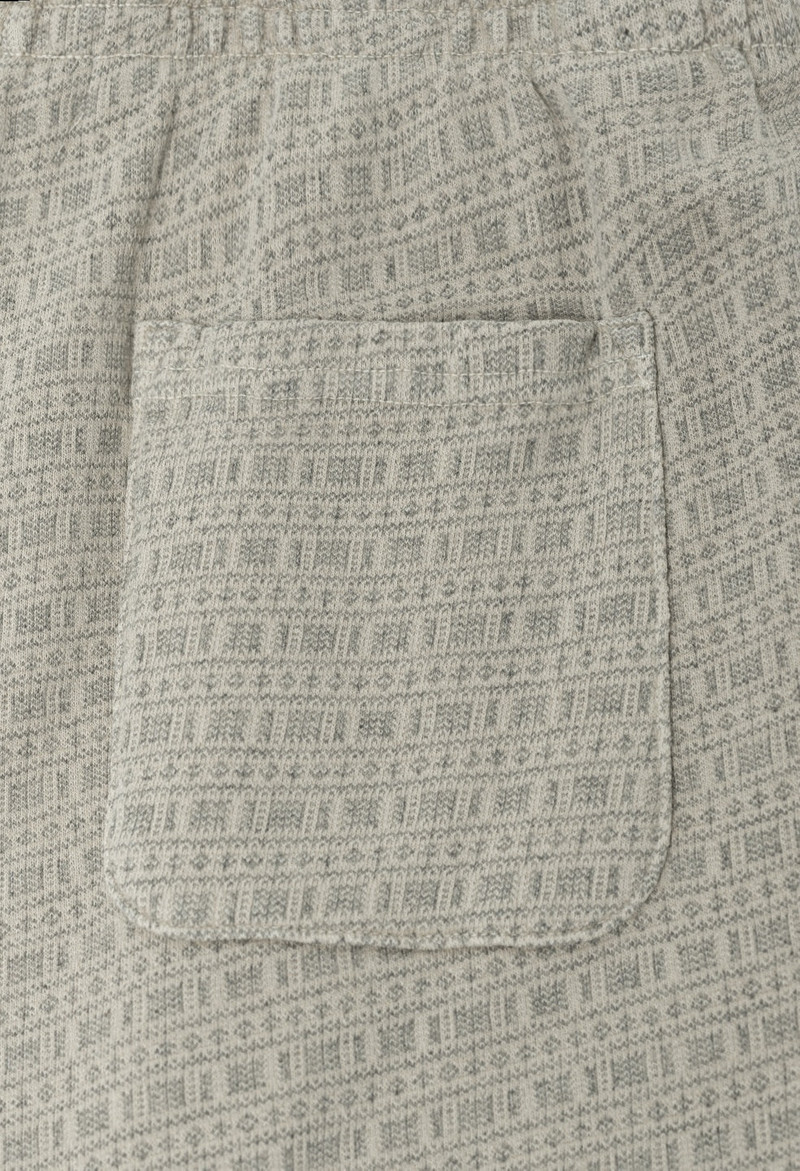 RAW EDGE JACQUARD SWEATS 10