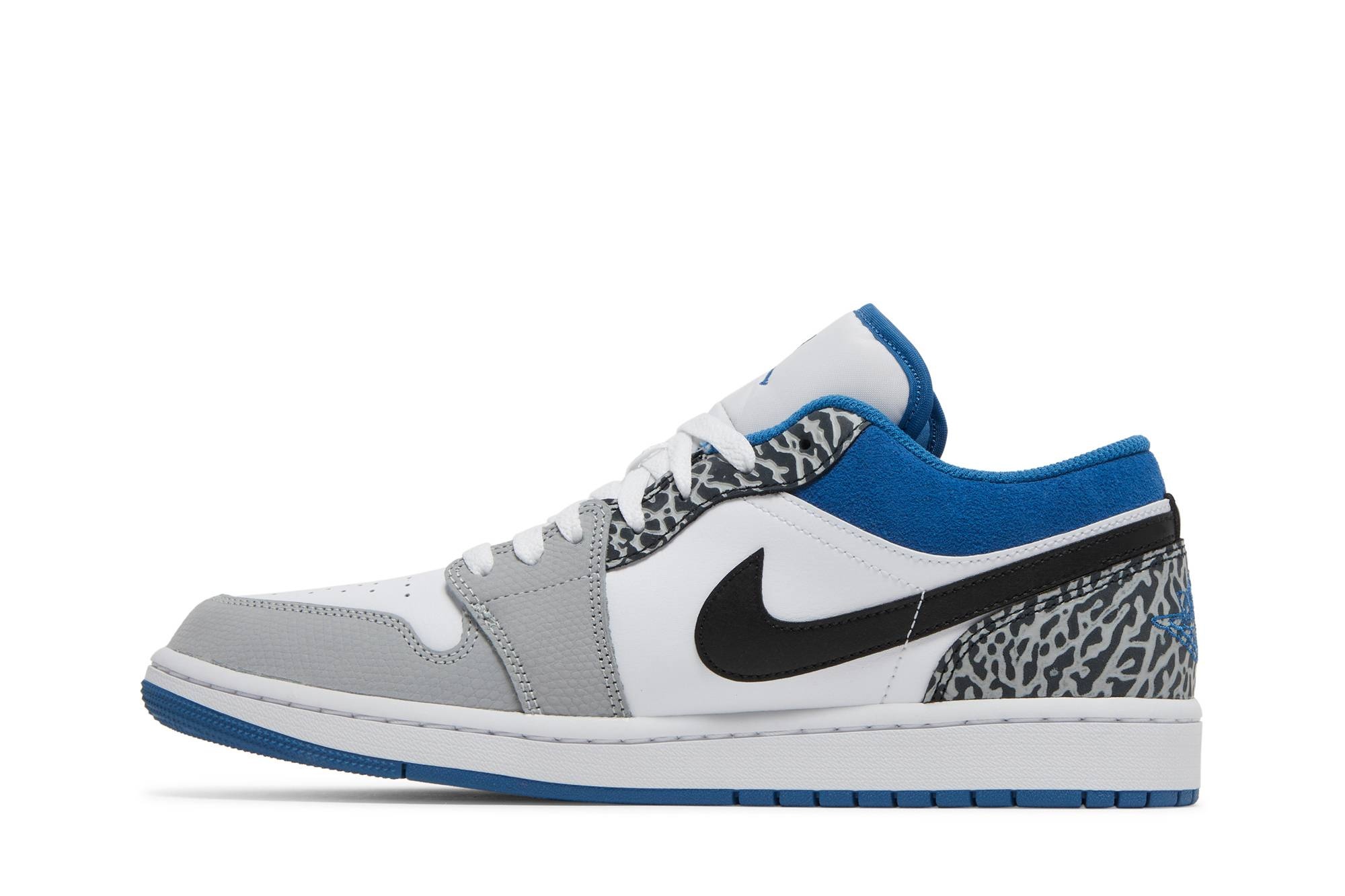Air Jordan 1 Low SE 'True Blue' - 3