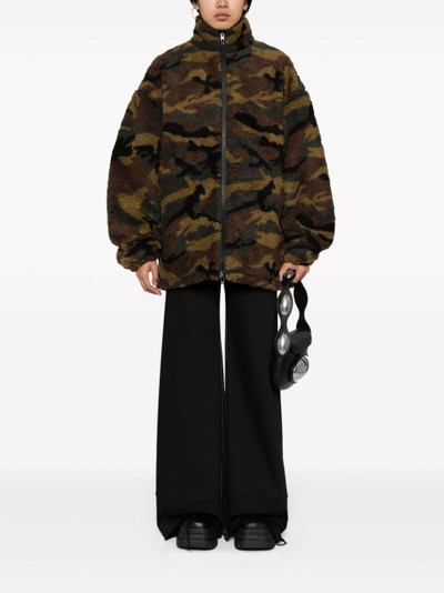 VETEMENTS camouflage-print fleece jacket outlook