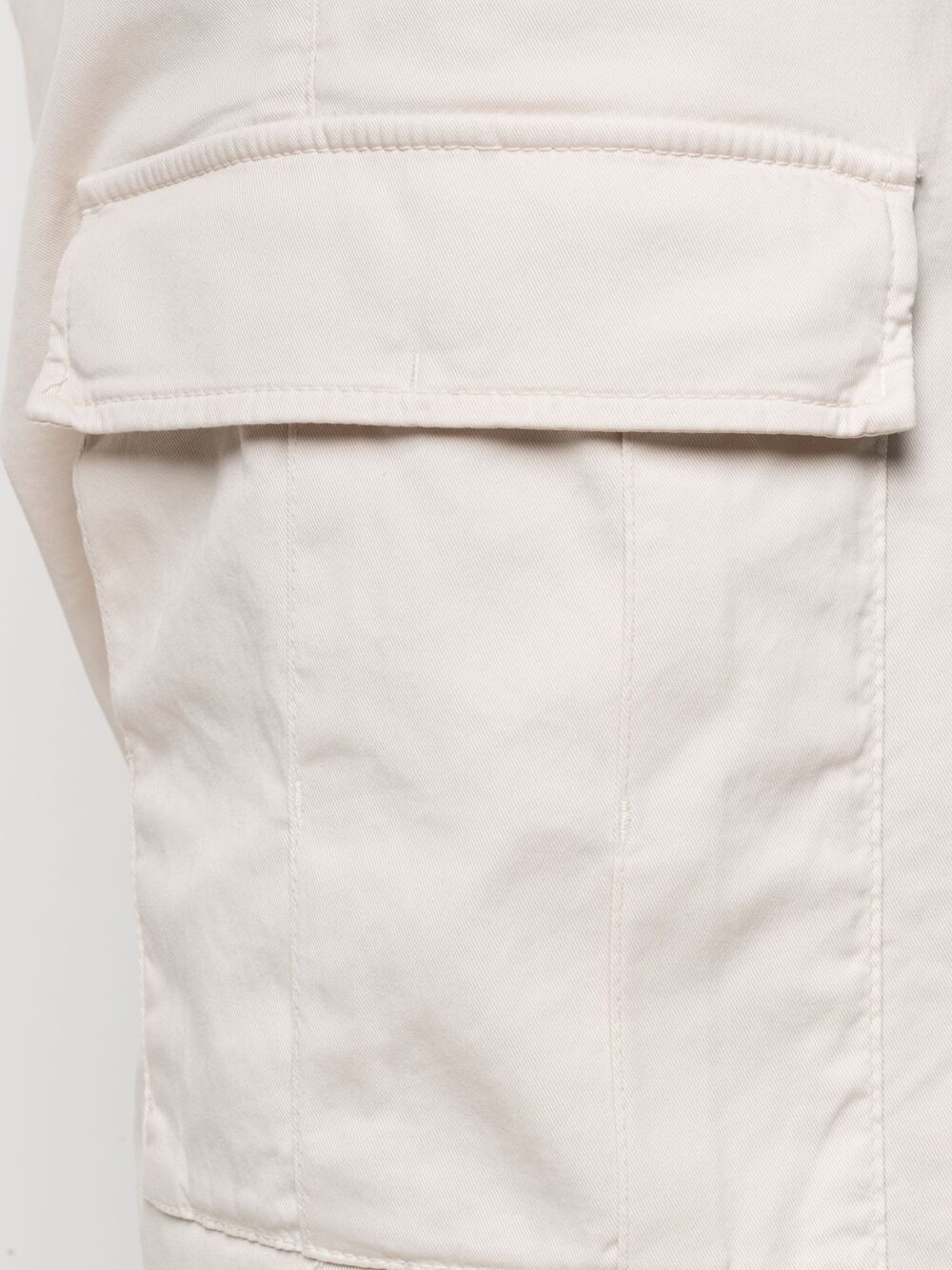 side flap pockets cargo shorts - 5