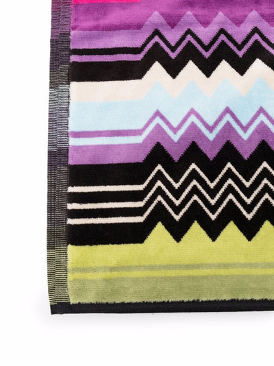 Missoni zigzag large cotton towel outlook