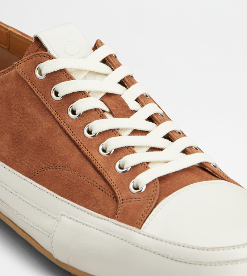 SNEAKERS IN NUBUCK - BROWN 5
