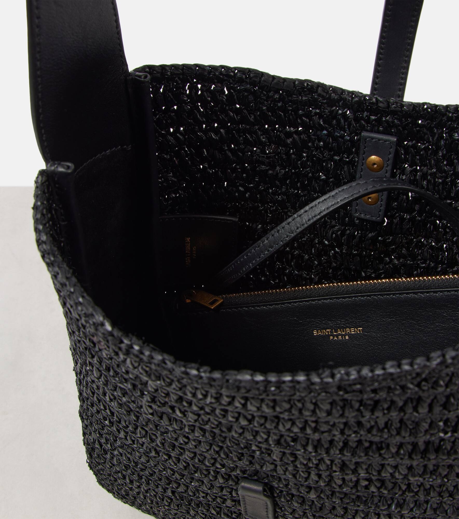 Le 5 à 7 Supple Small raffia shoulder bag - 3