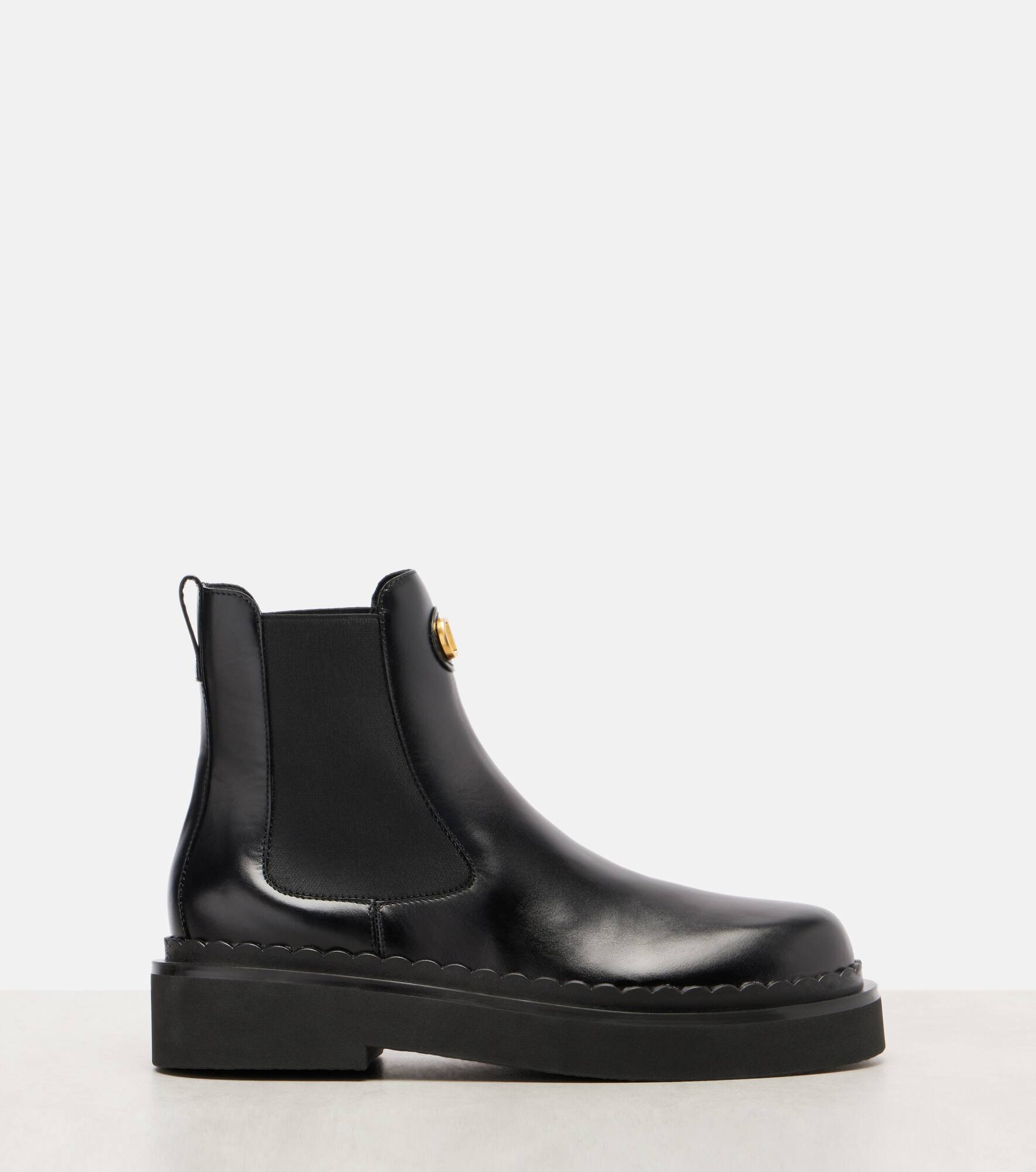 VLogo Signature leather ankle boots - 4