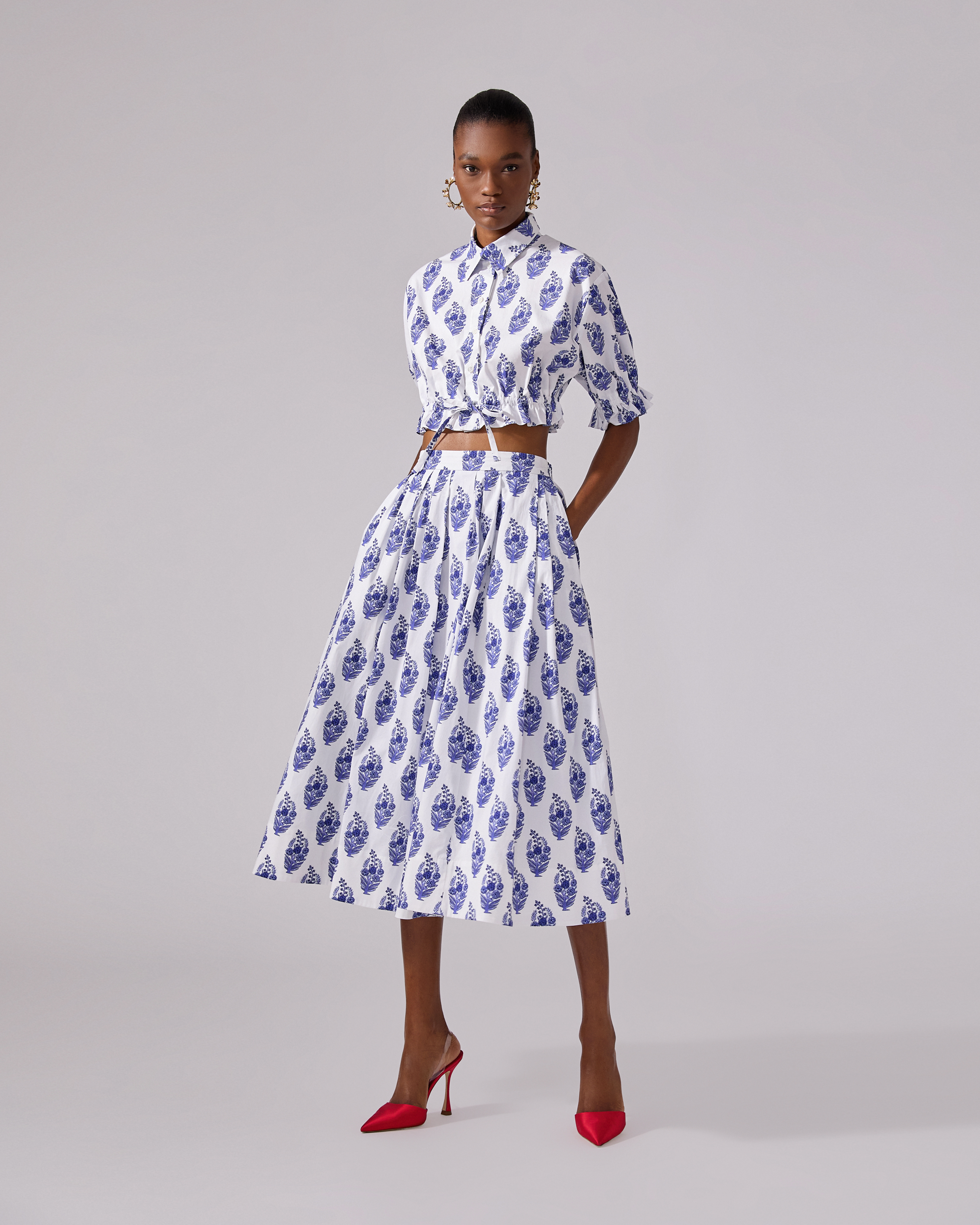 Floral Block-Print Cropped Shirt - 4