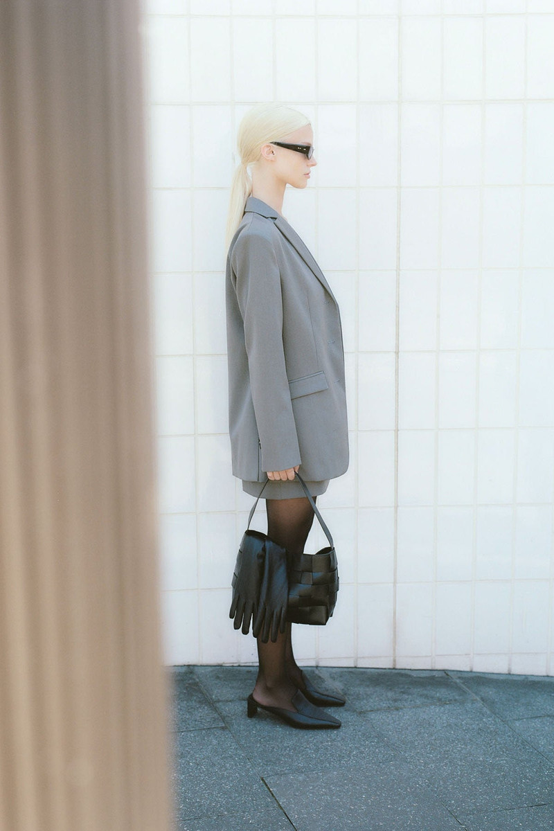 Heeled Loafer - Black 4