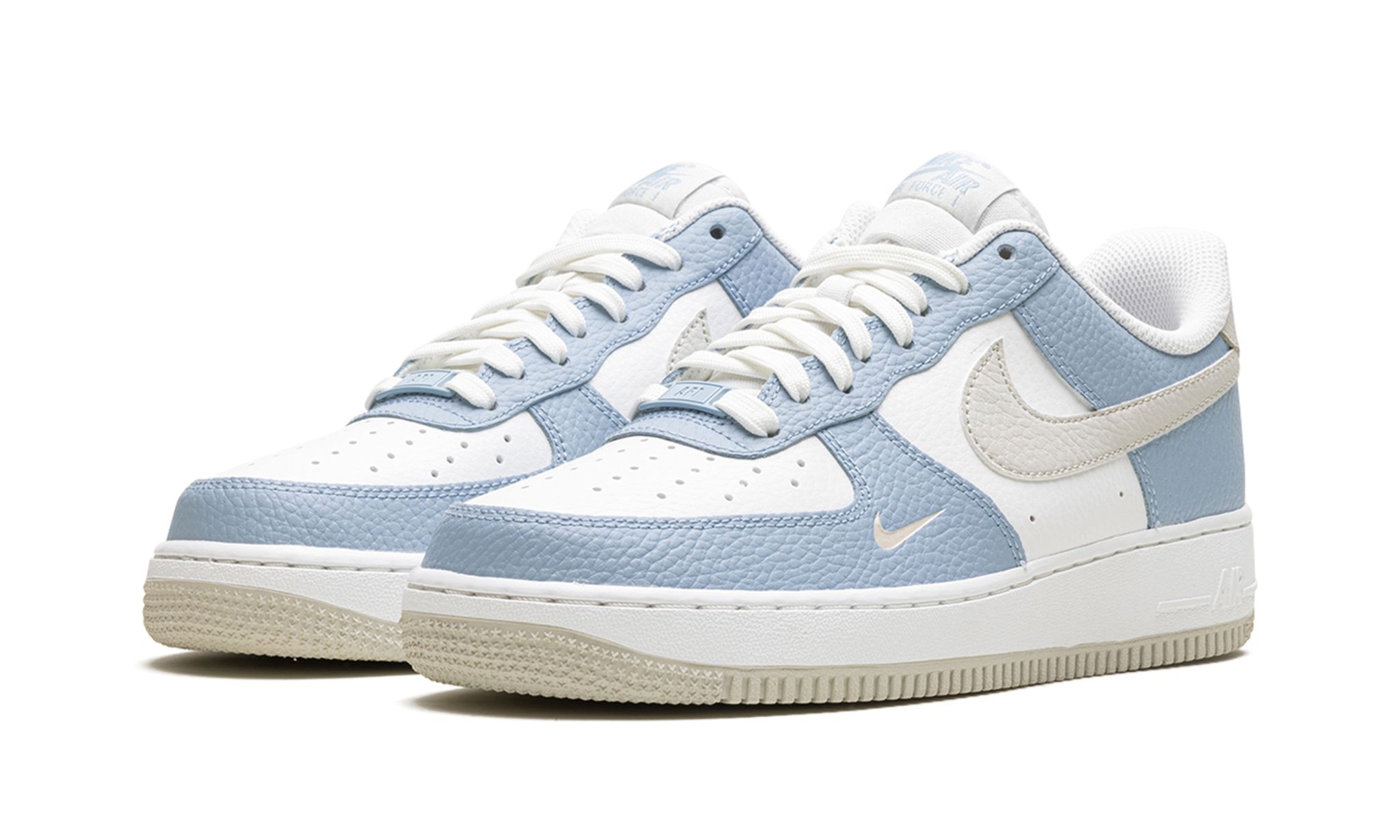 Air Force '07 WMNS "Baby Blue" - 2