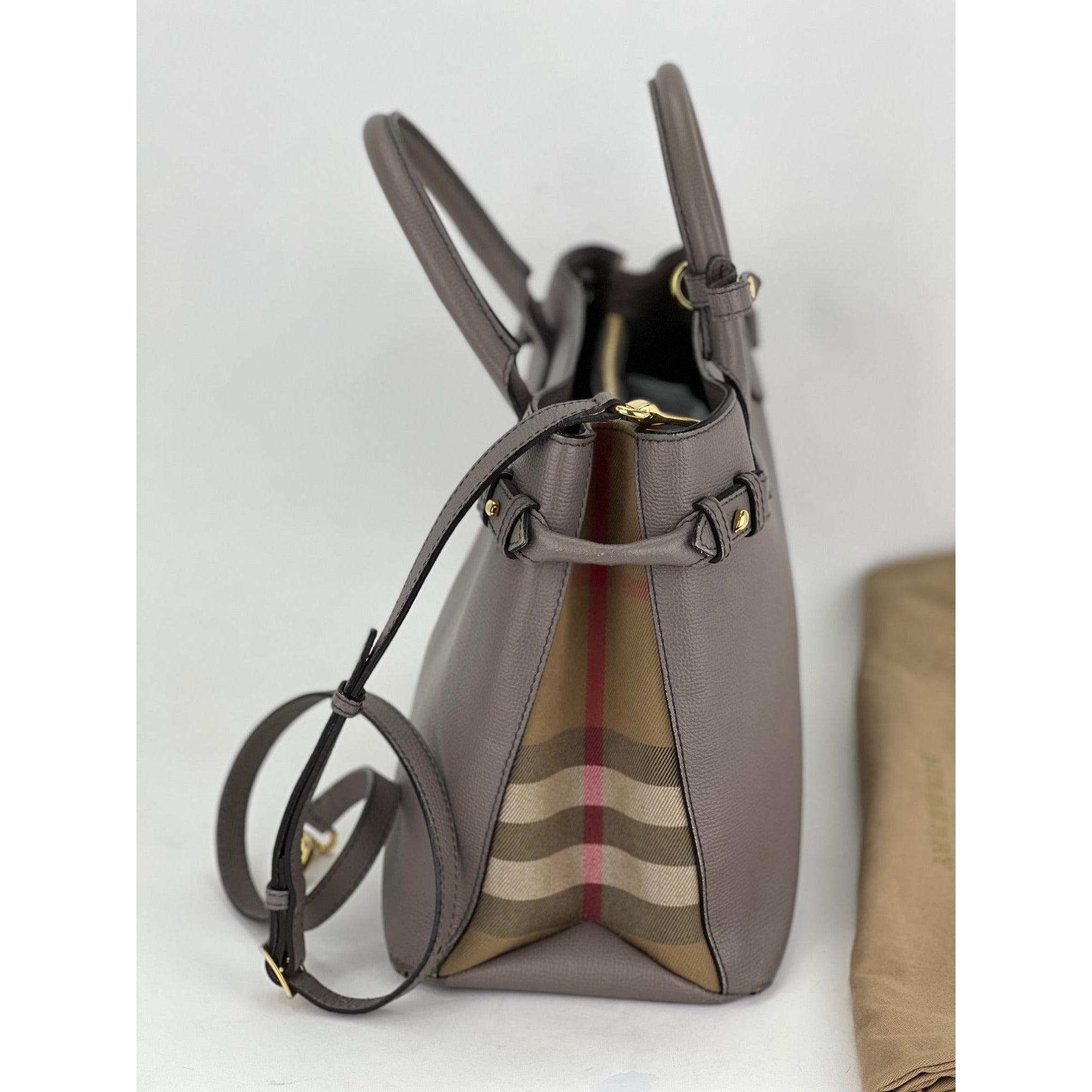 Debsluxurycloset - Burberry Tote Banner House Check Leather Canvas Medium Hand Shoulder Bag preowned - 4