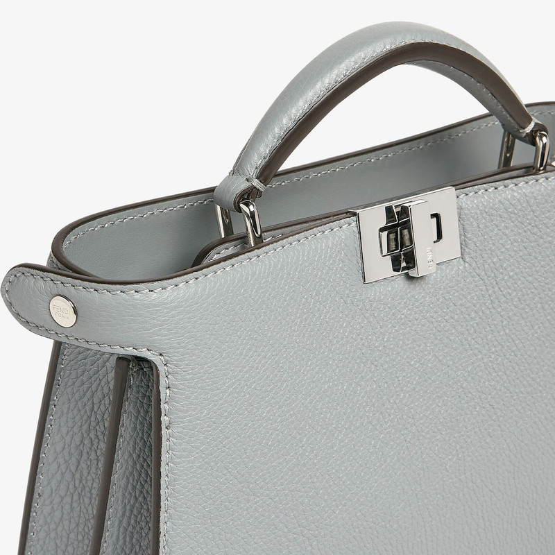 Peekaboo ISeeU XCross 5