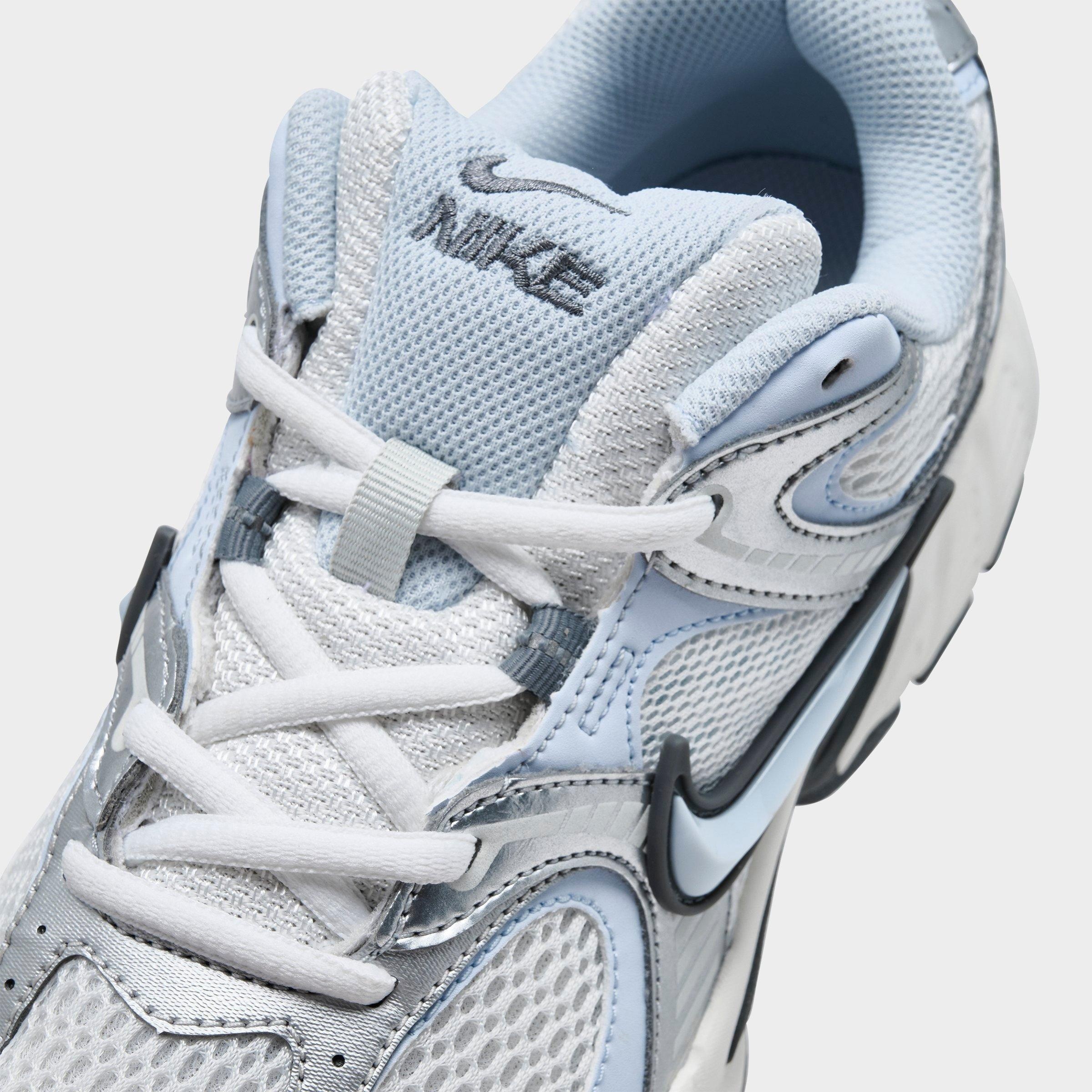 WOMEN'S NIKE V5 RNR CASUAL SHOES - 3