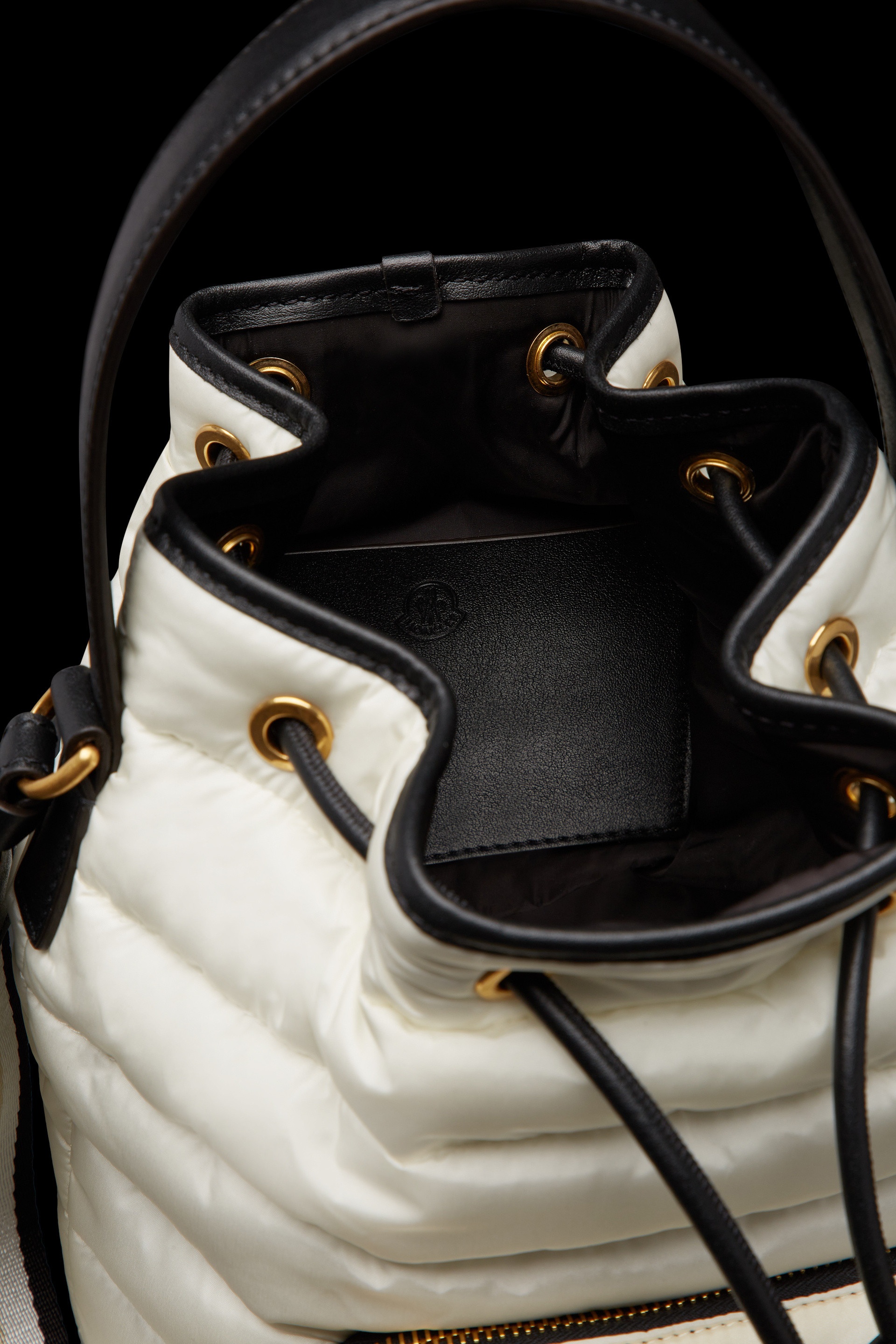 Kilia Bucket Bag - 5