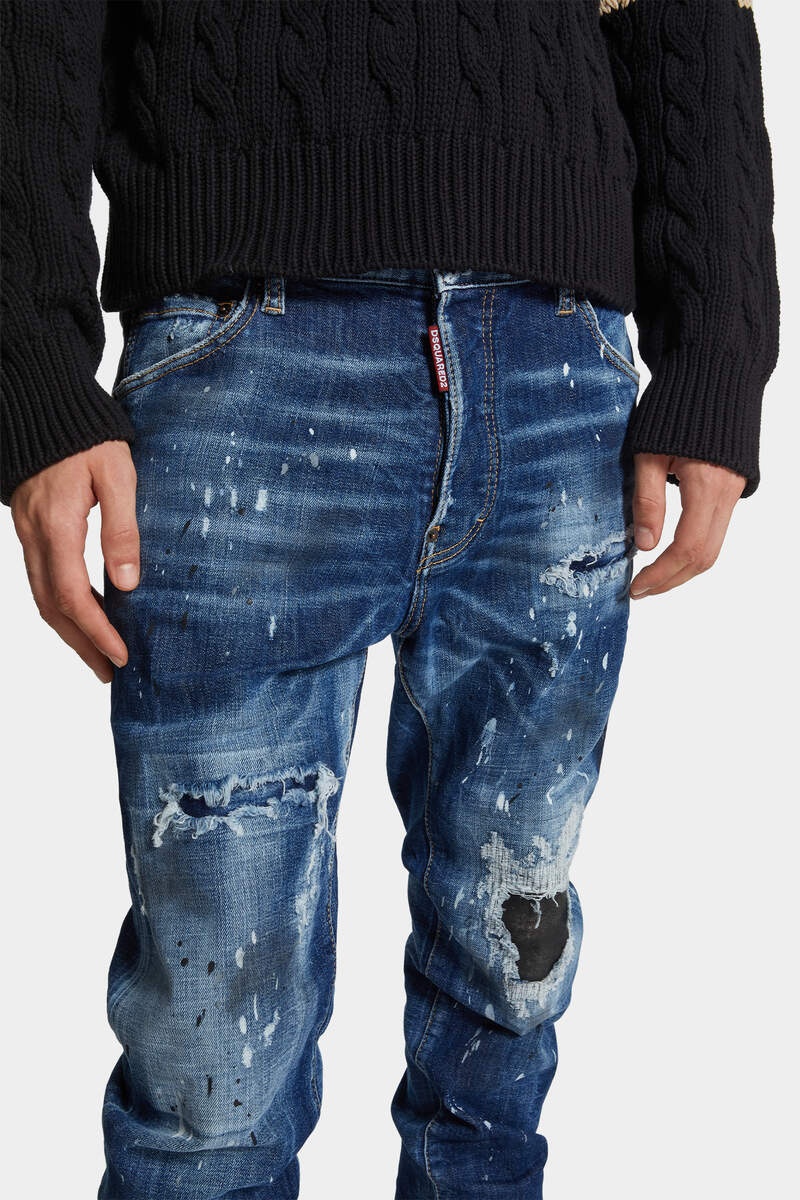 MEDIUM RIPPED WASH COOL GUY JEANS - 5