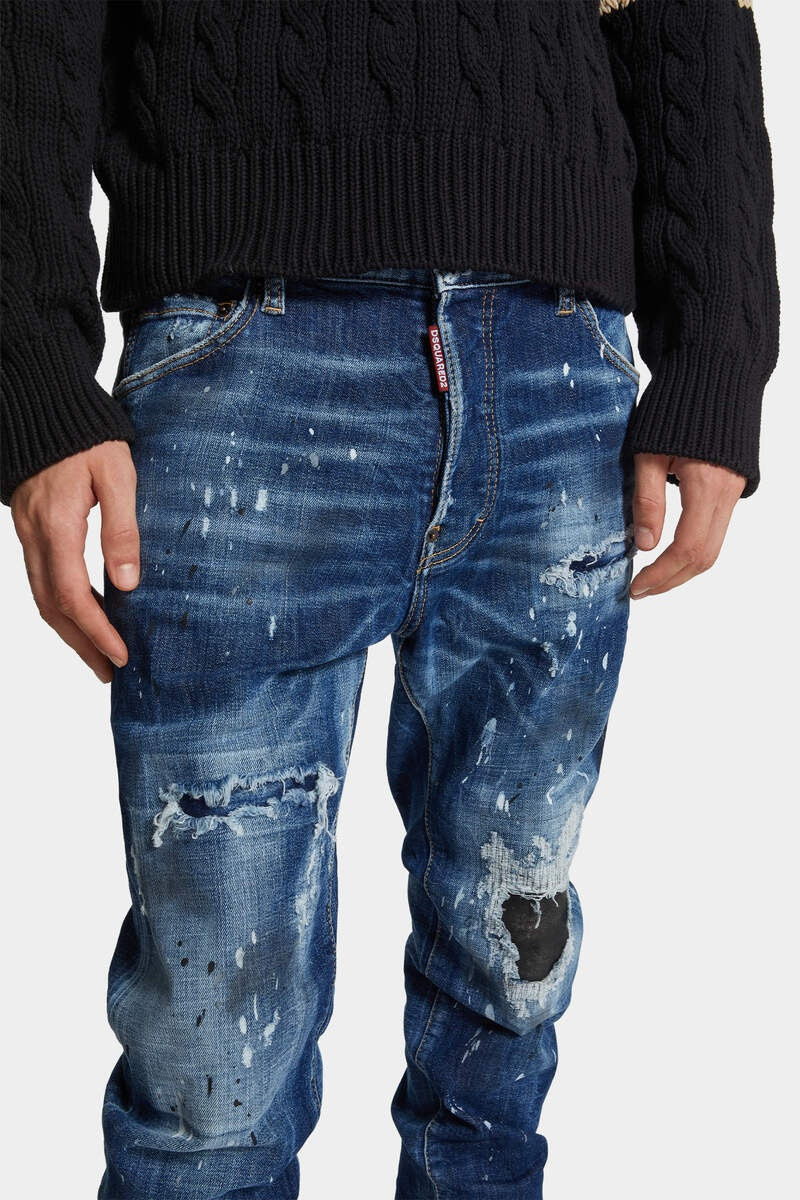 MEDIUM RIPPED WASH COOL GUY JEANS 5