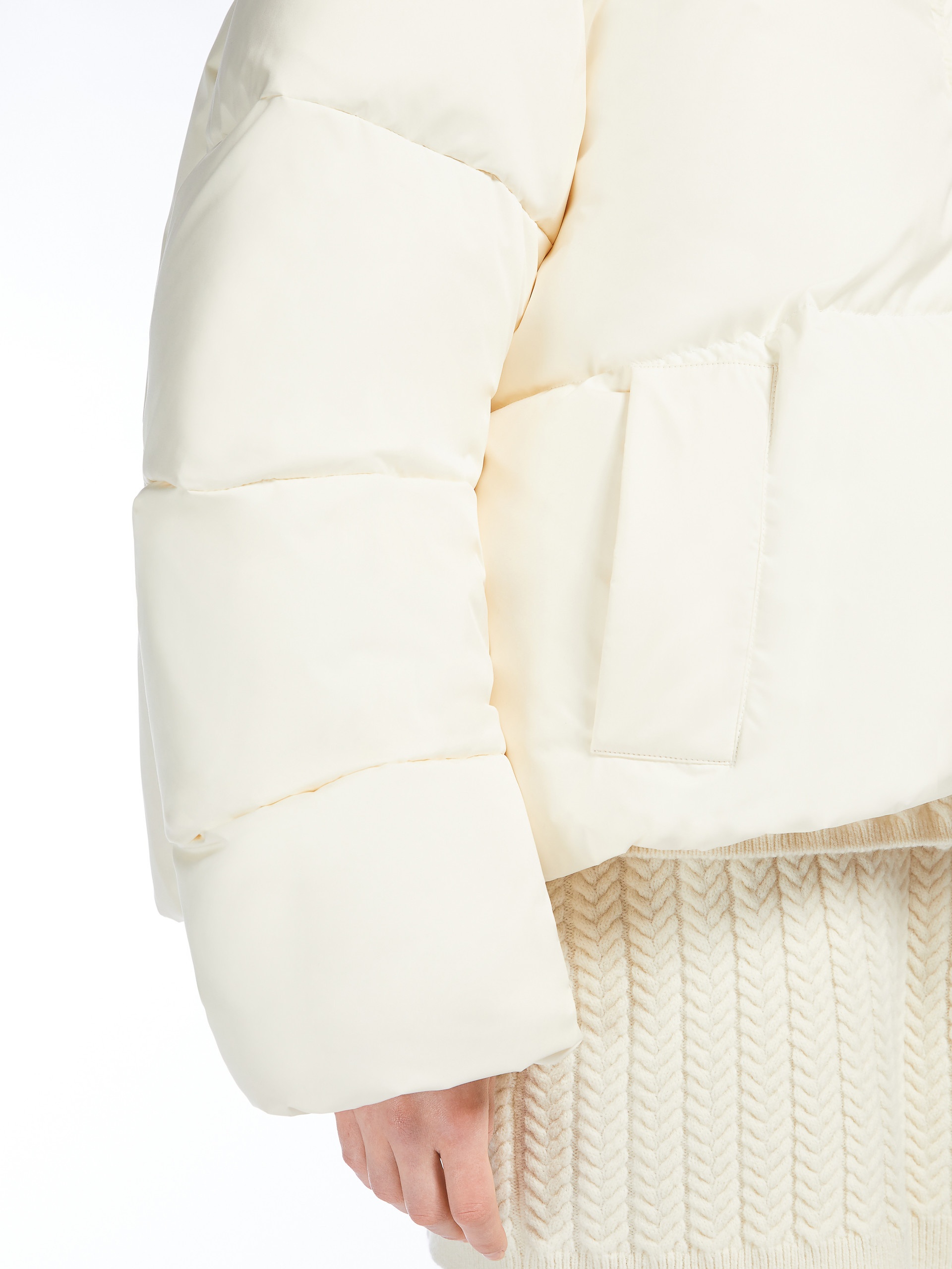 BEIRA Oversized waterproof fabric down jacket - 6