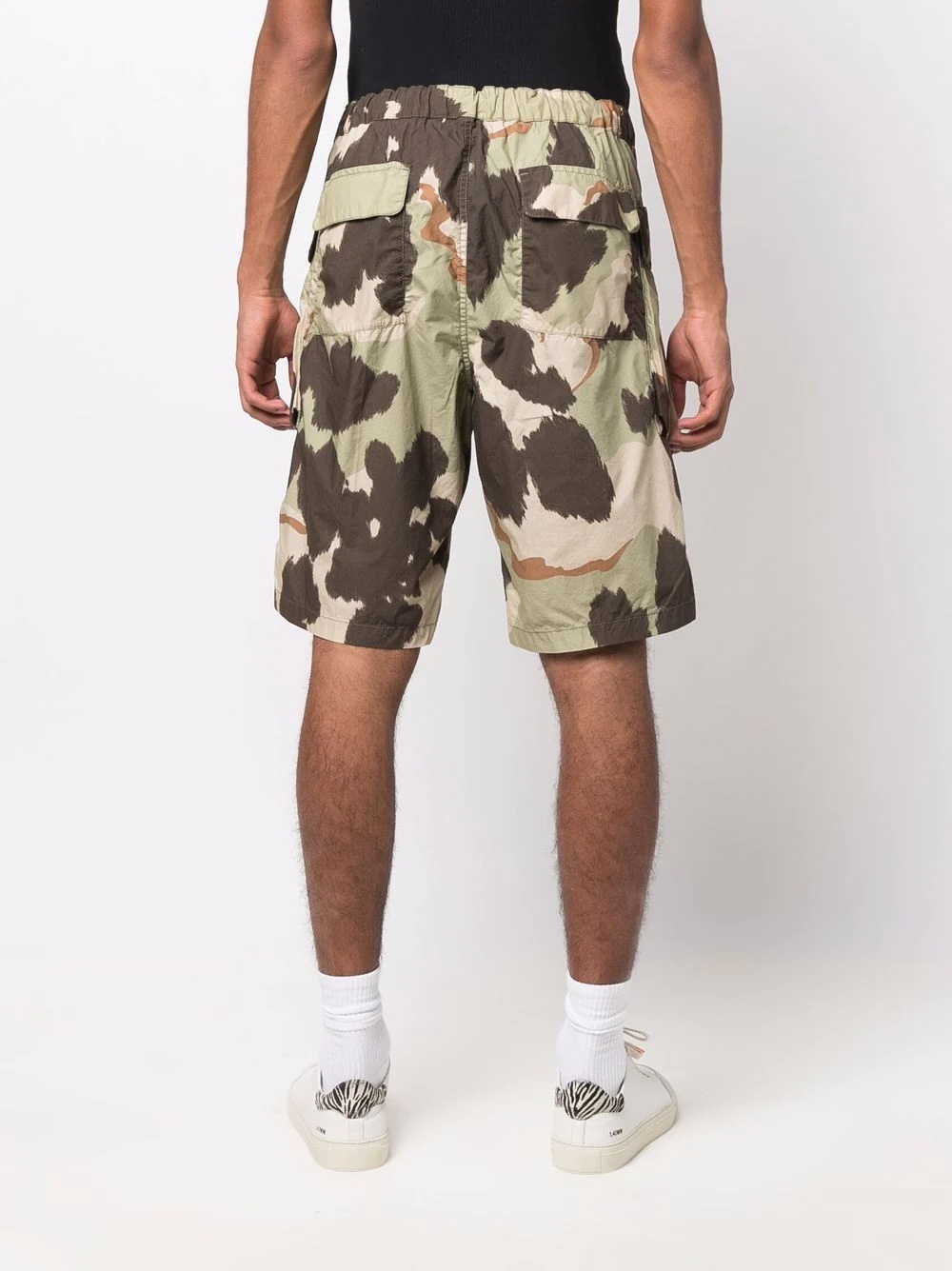 camouflage-print cargo shorts - 4