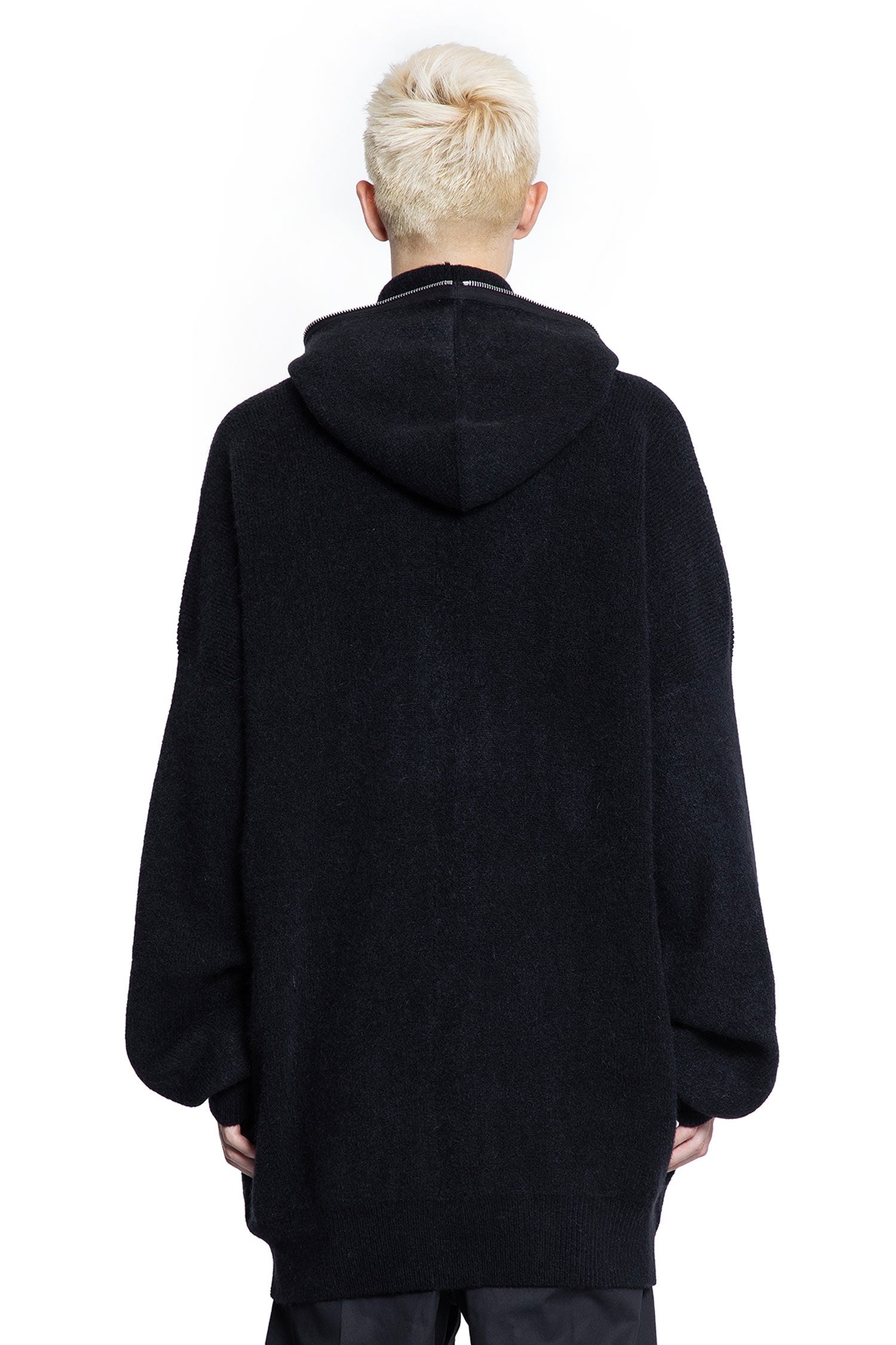 Concordians-Gimp-Hoodie-Pversize-In-Alpaca-Knit - 3