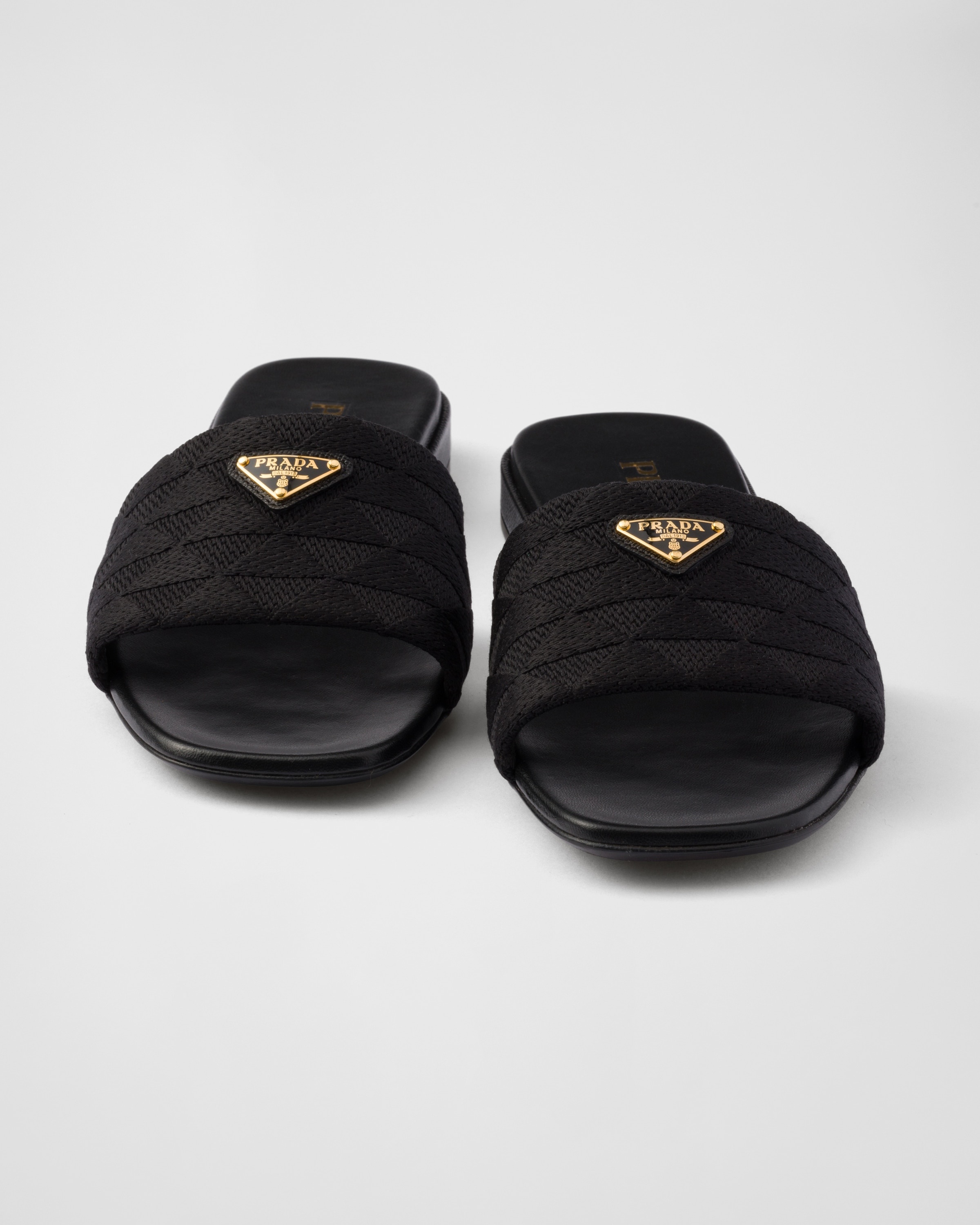 Embroidered fabric slides - 6