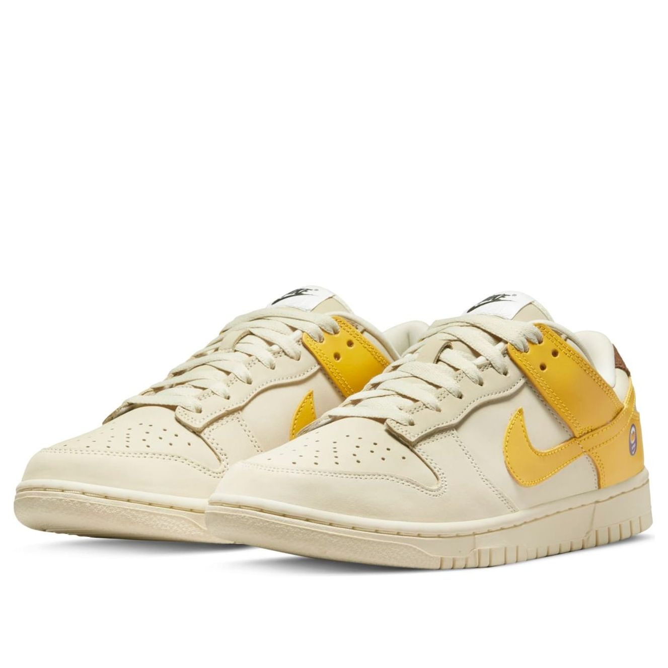 (WMNS) Nike Dunk Low LX 'Banana' DR5487-100 - 3