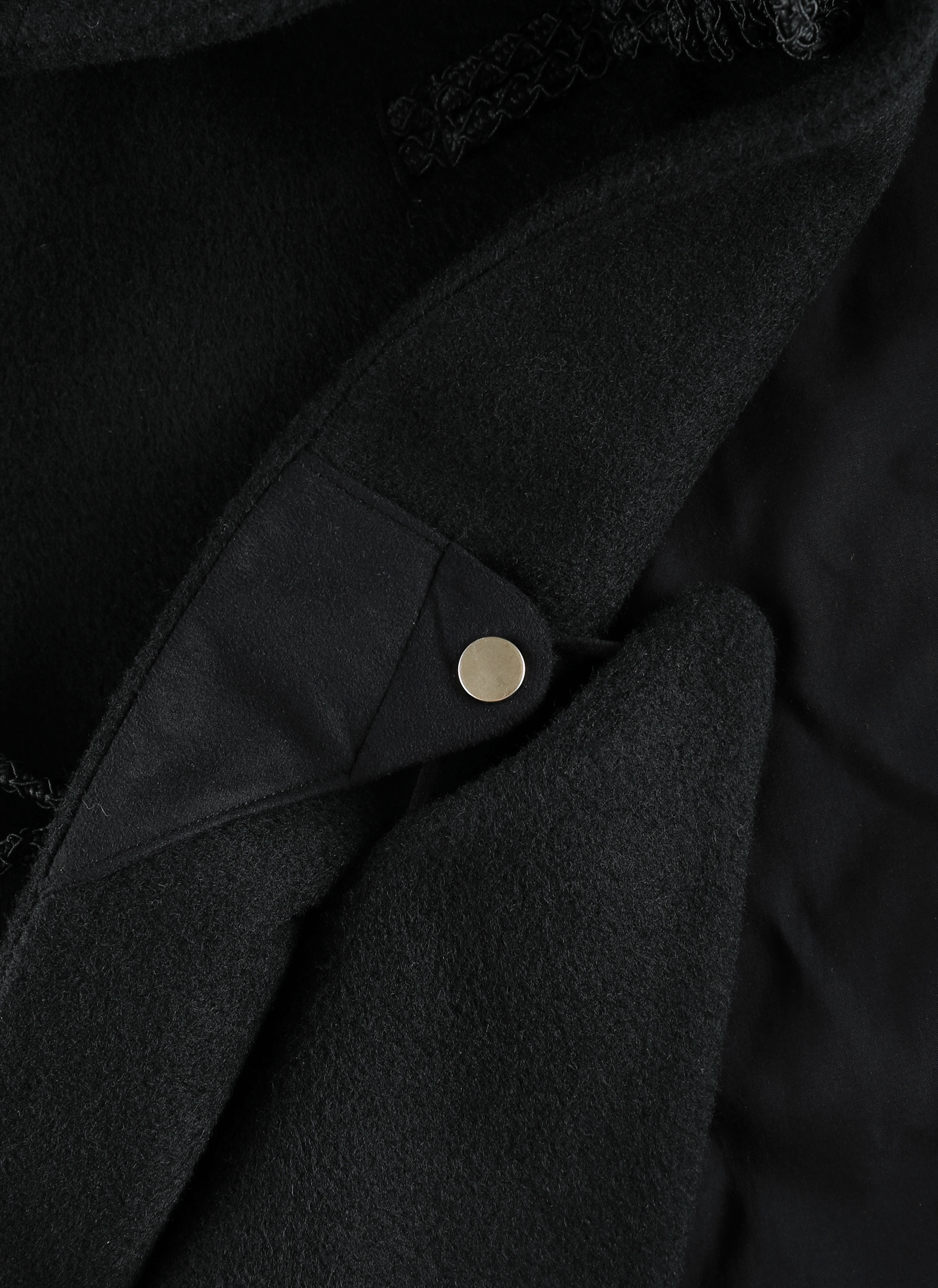7.0 COAT CENTER (BLACK) - 8