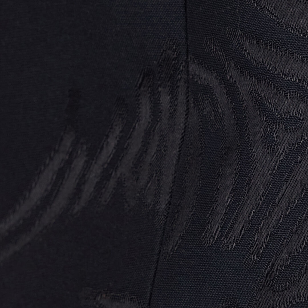 Vest With Solid-Color Tiger Skin Design - 5
