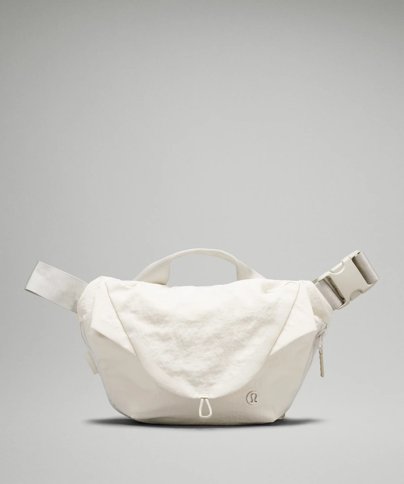 Curved Crossbody Bag 3L 1