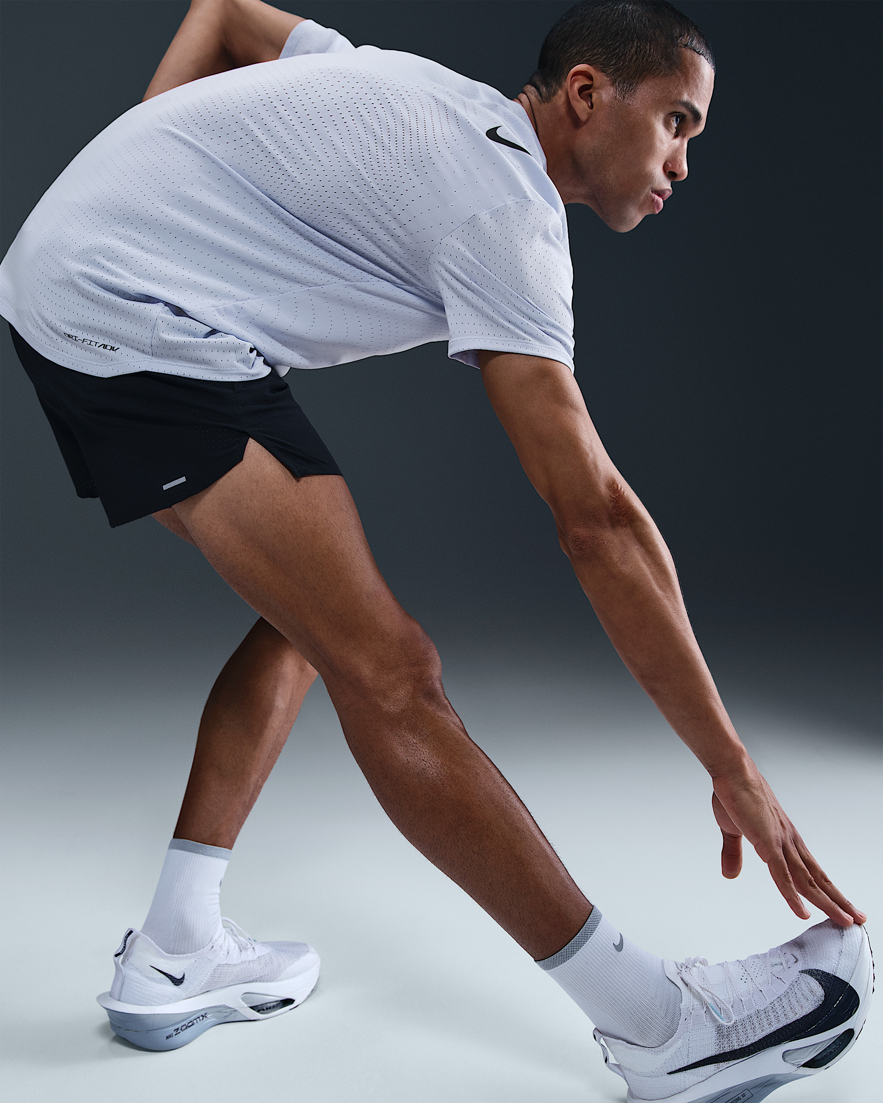 Nike AeroSwift Men's Dri-FIT ADV Short-Sleeve Running Top - 3