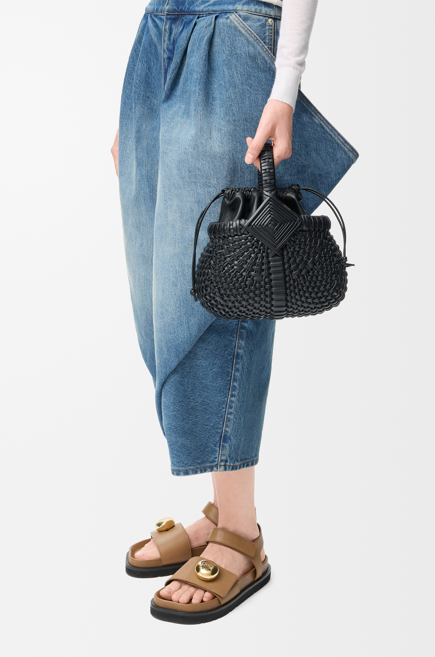 Mini Diamond Round Basket bag in calfskin - 2