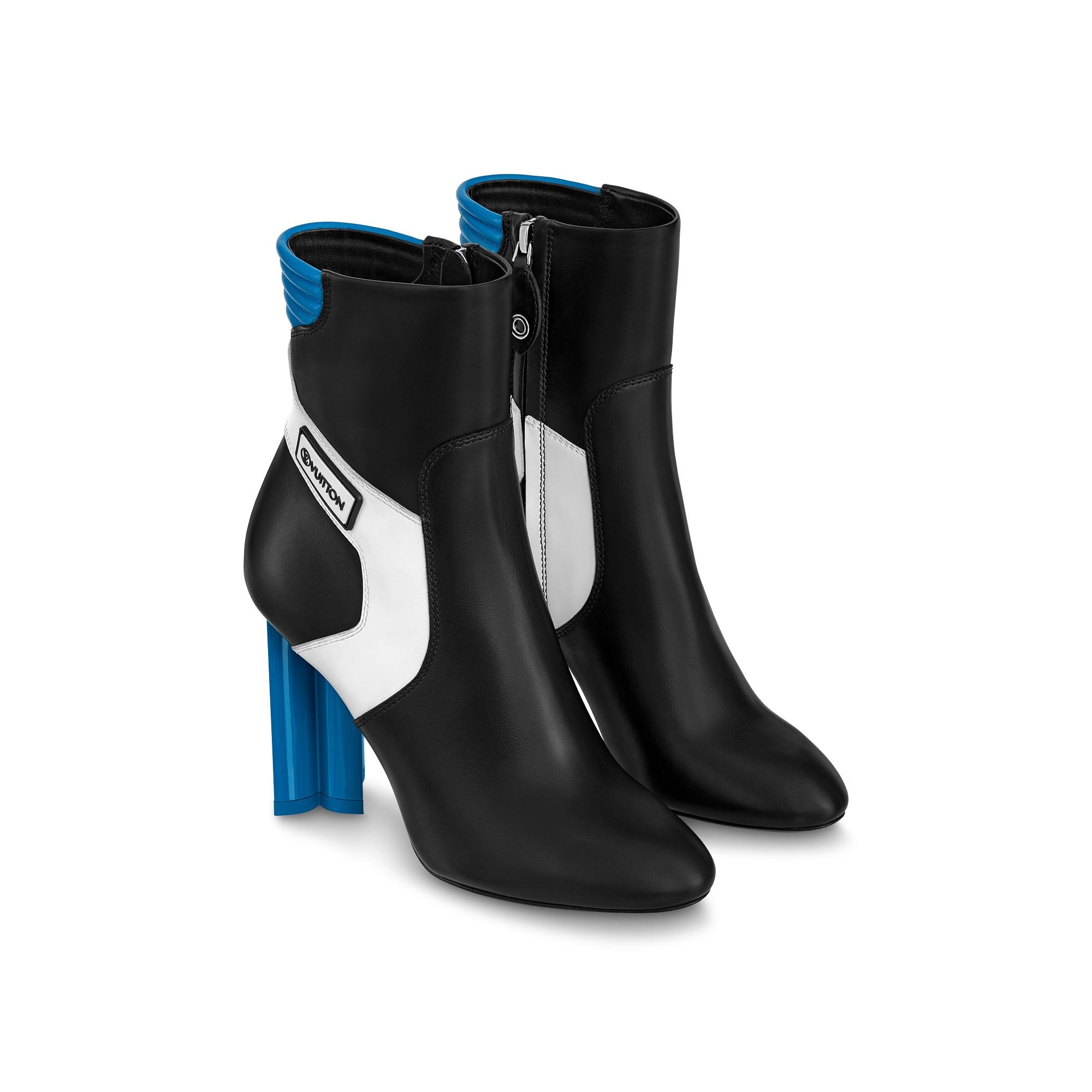 Silhouette Ankle Boot - 4