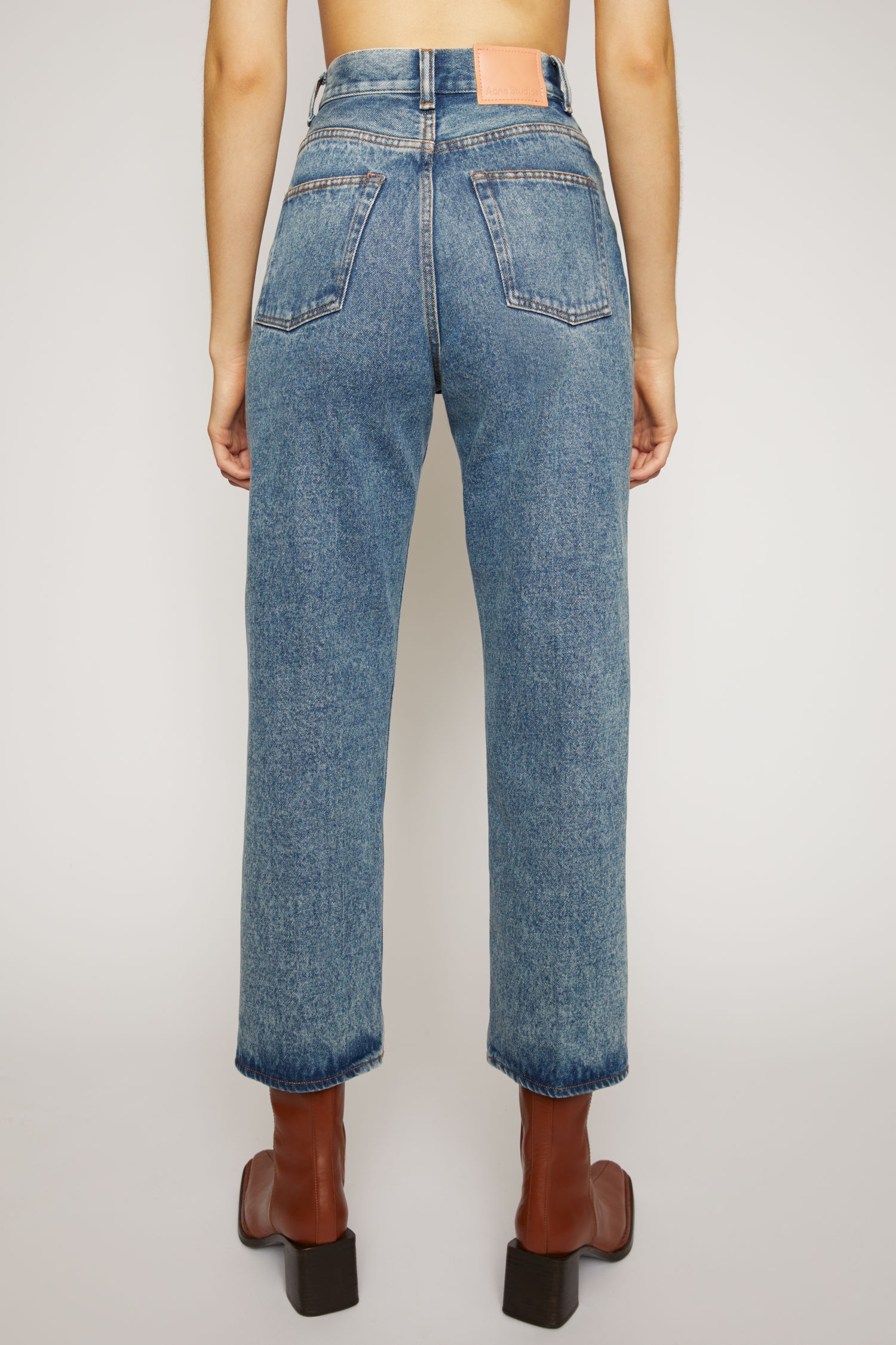 Relaxed tapered jeans mid blue - 3