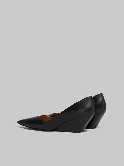 Marni BLACK LEATHER PUMPS outlook