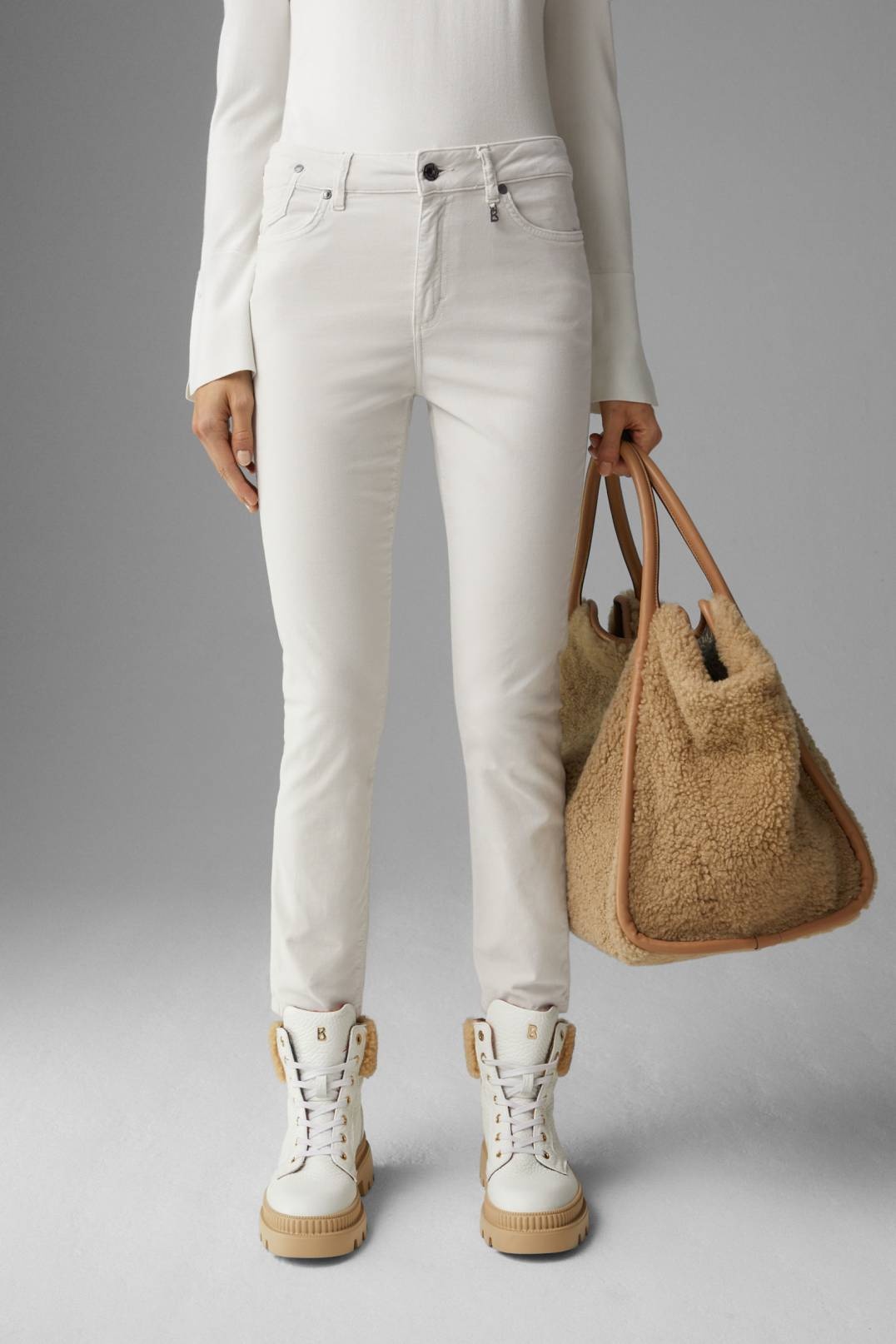 JULIE 7/8 TROUSERS IN OFF-WHITE - 2