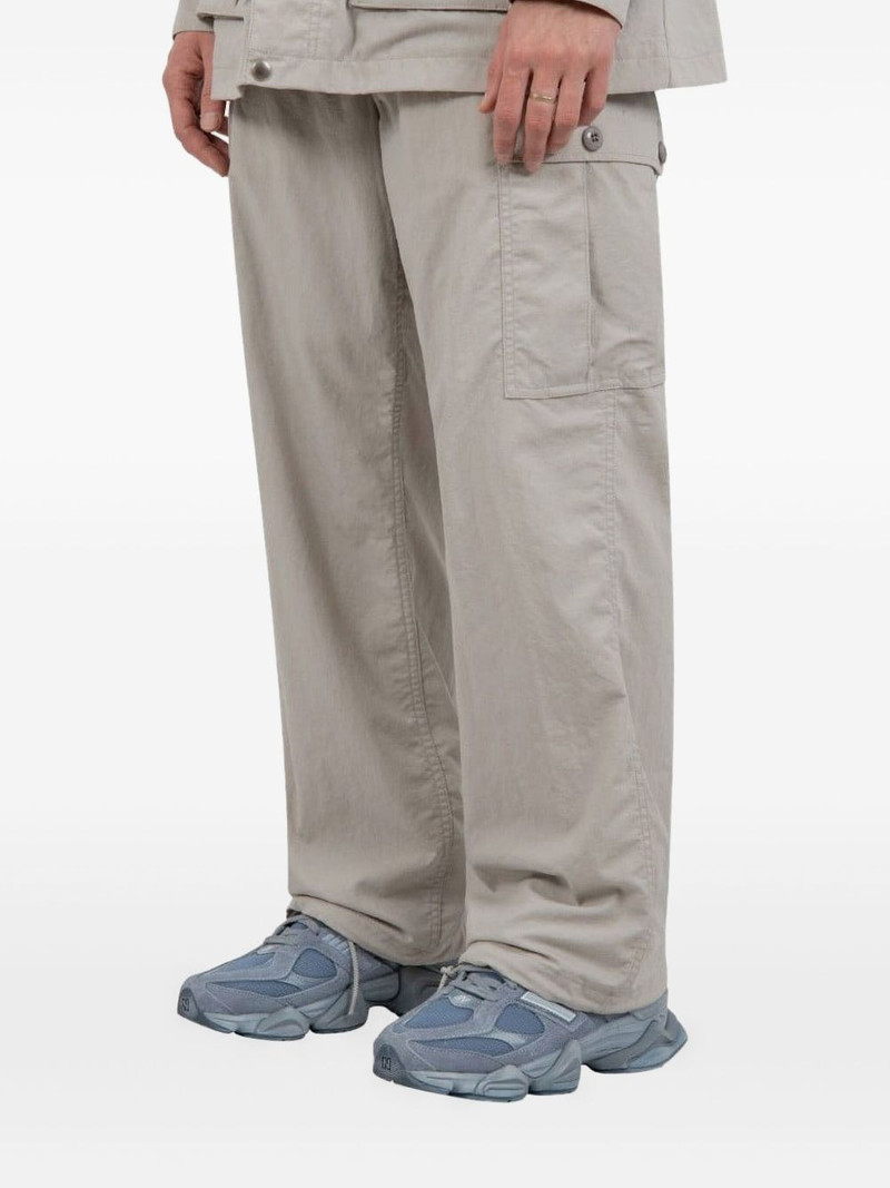 BEAMS PLUS six-pocket cargo trousers outlook