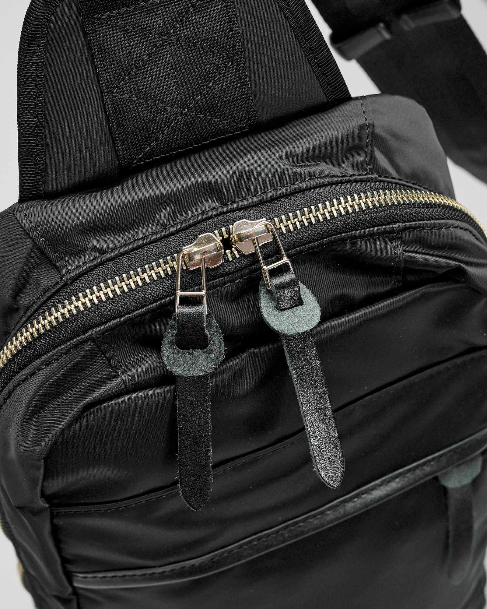 Lightning V2 Shoulder Sling Bag in Black - 4