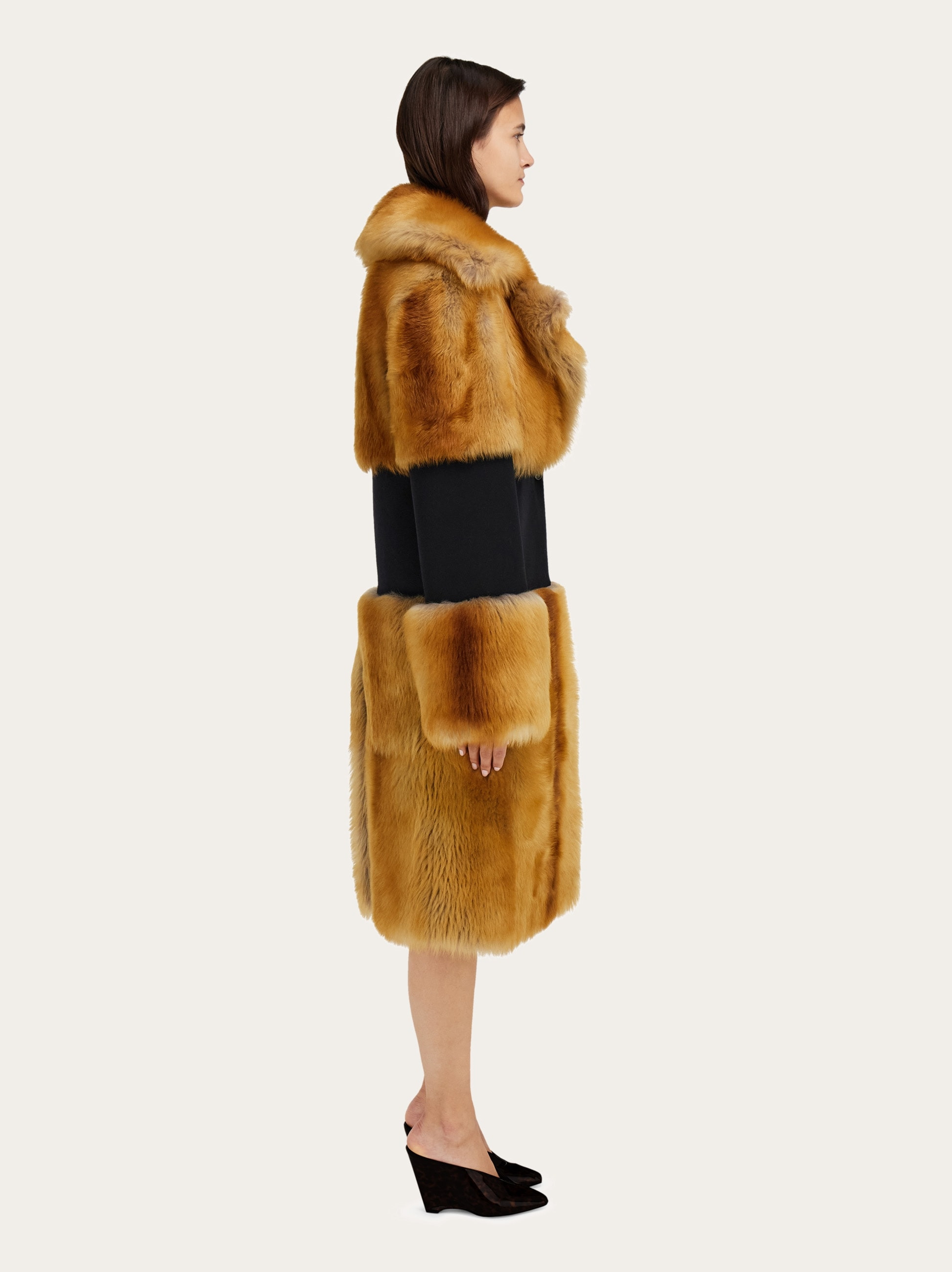 Shearling coat with wool inlay - 3