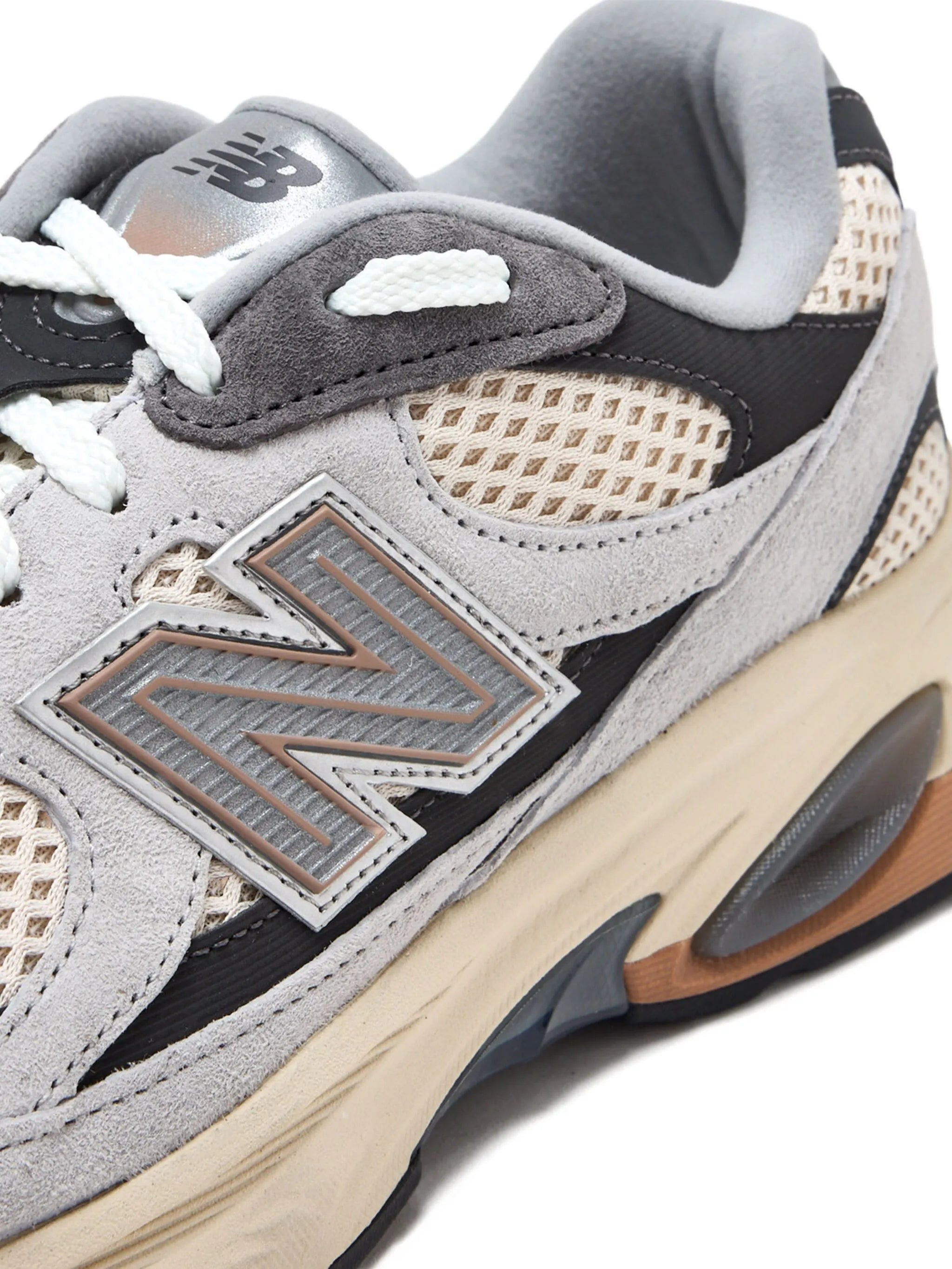 New Balance 2010 Panelled Low-top Sneakers - 4