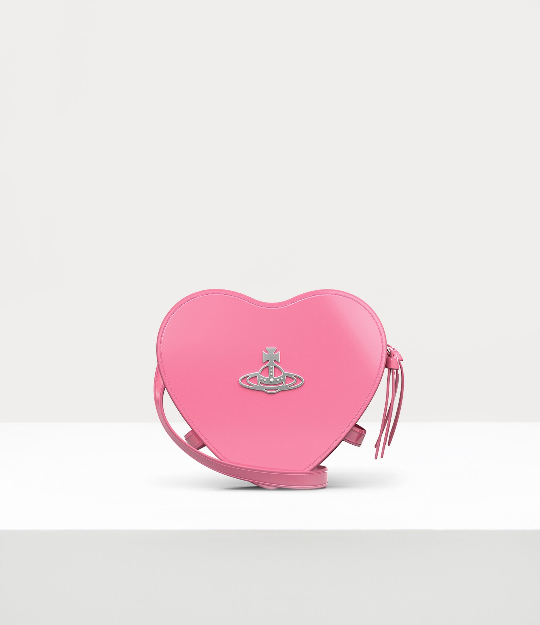 Vivienne Westwood(正規品/送料関税込み) LOUISE HEART CROSSBAG Vivienne Westwood(正規品/送料関税込み) LOUISE HEART CROSSBAG