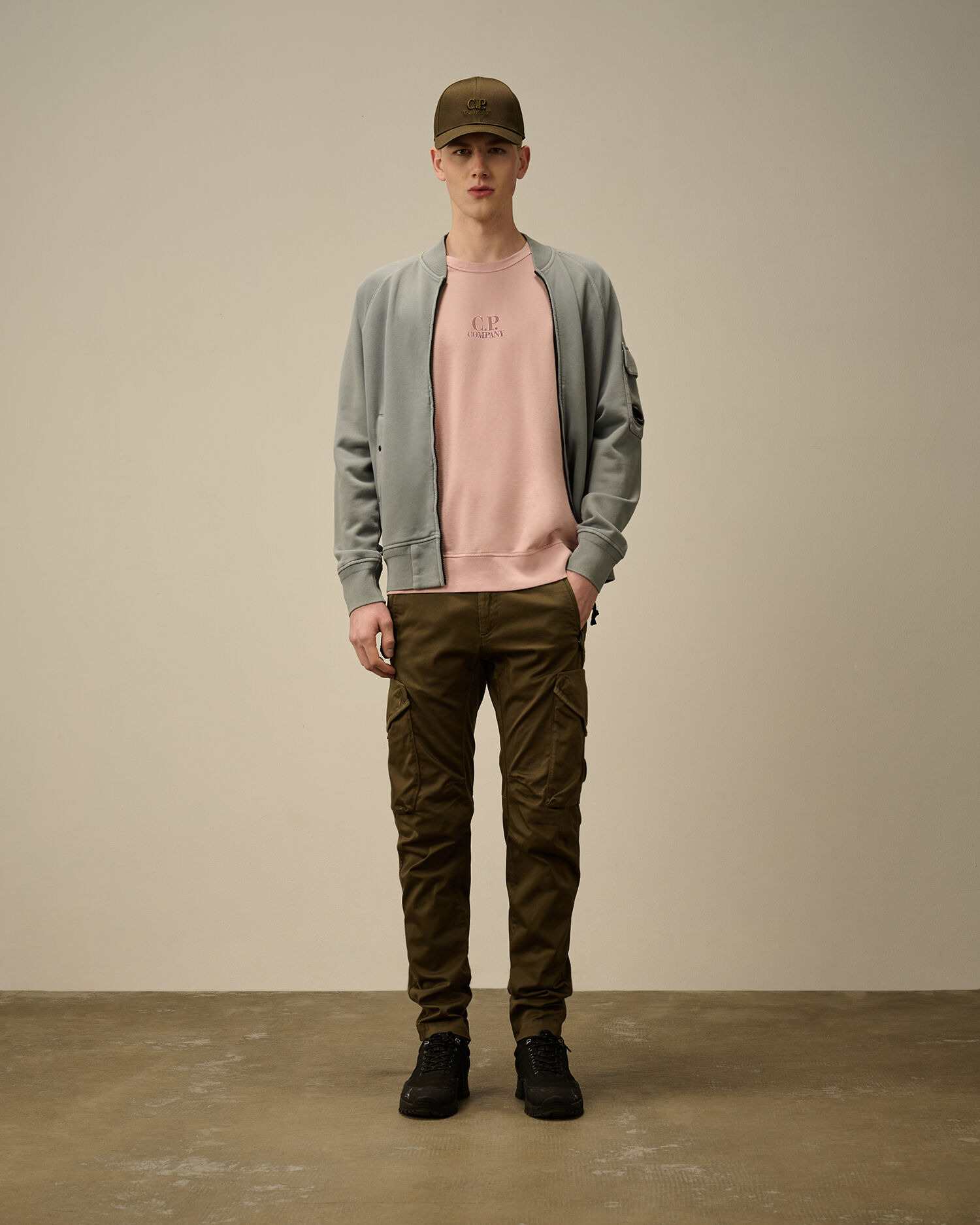 Light Fleece Short Sleeve Sweatshirt - 2