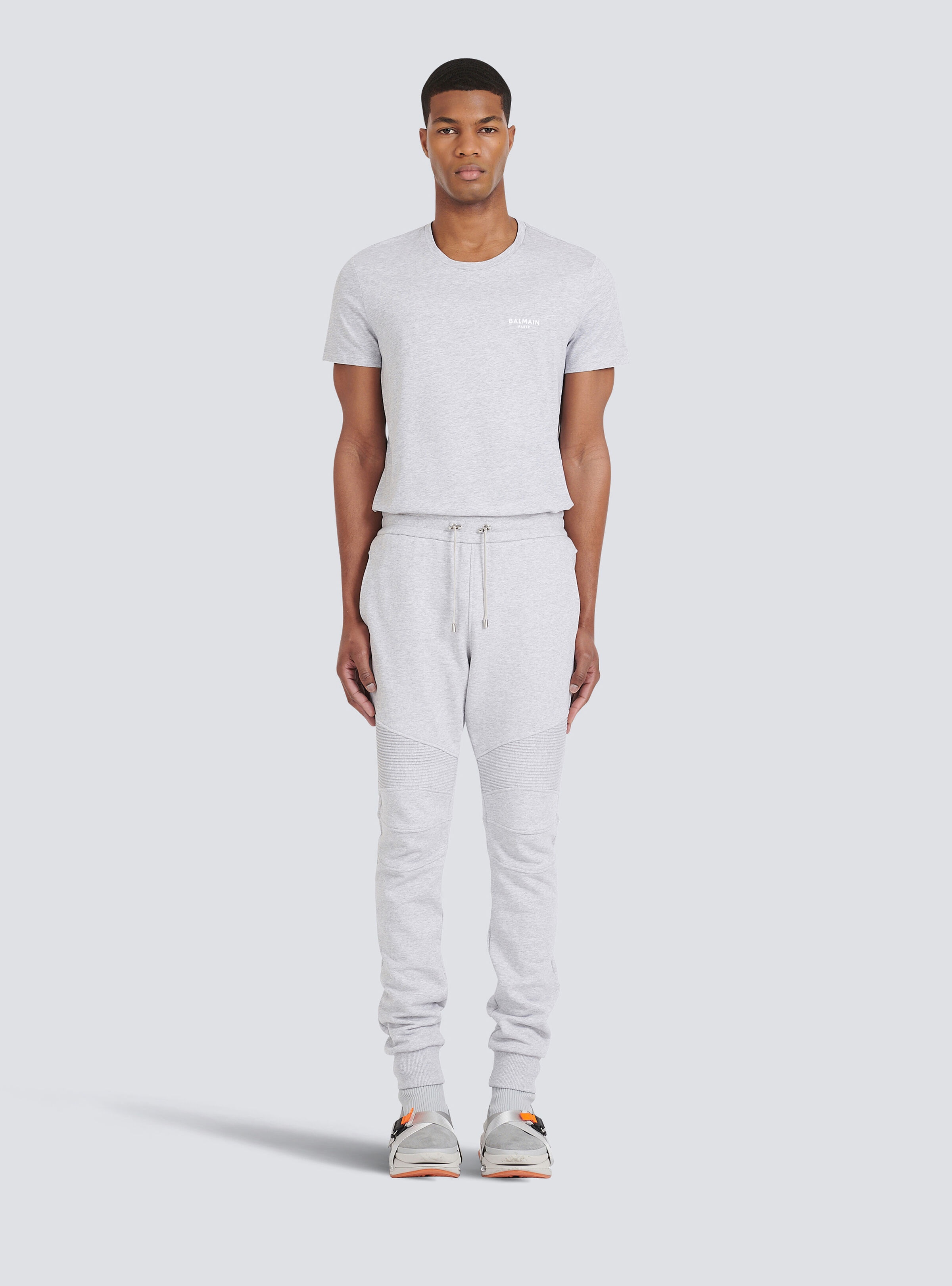 Eco-designed cotton sweatpants with flocked Balmain Paris logo - 3