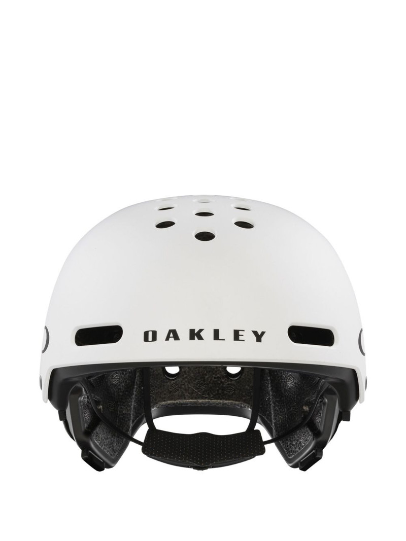 Street 1 helmet 1