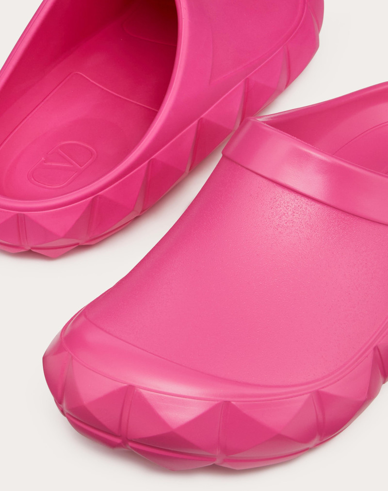 ROMAN STUD TURTLE RUBBER CLOG 5