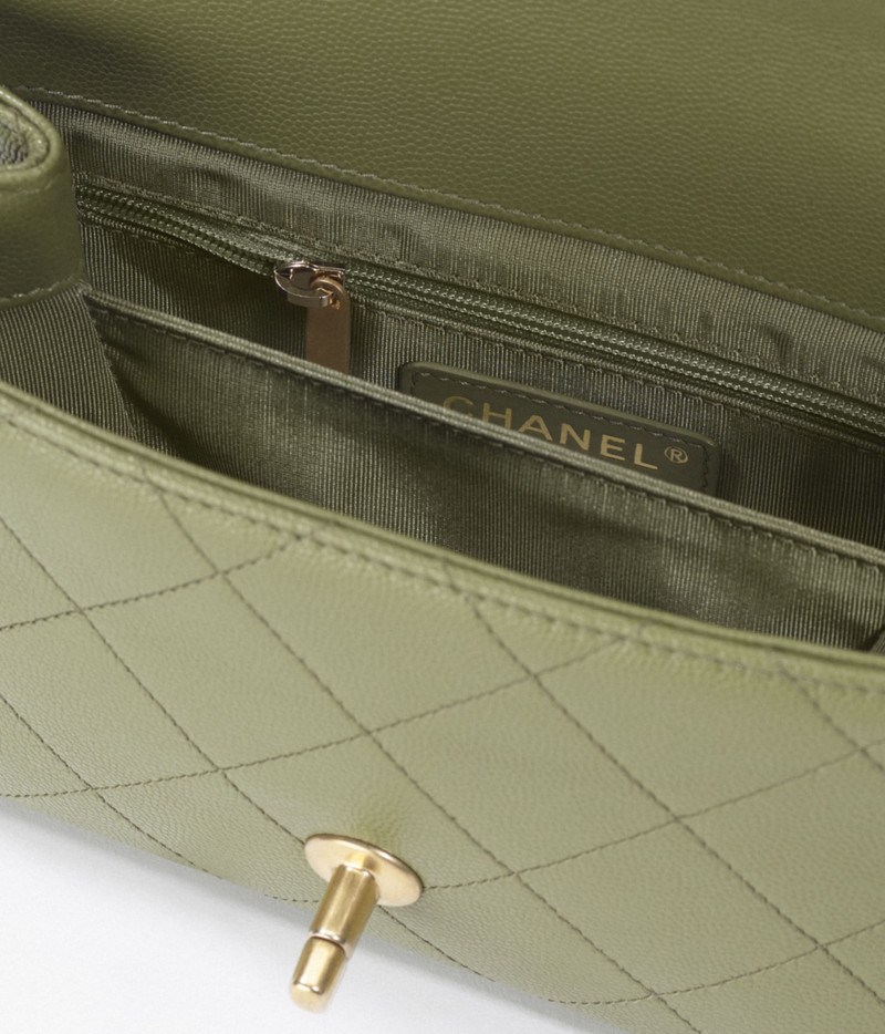 CHANEL Mini Flap Bag outlook