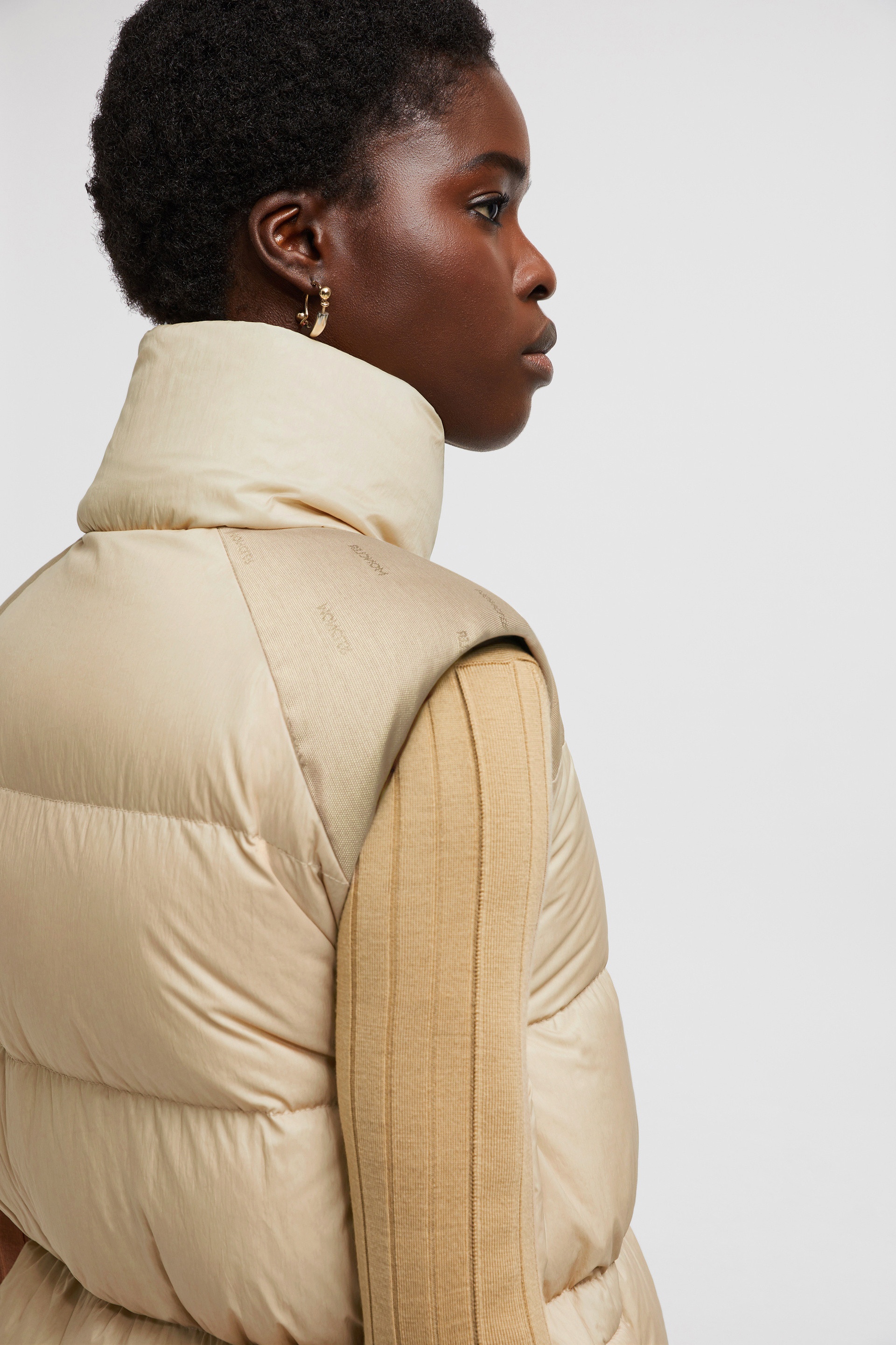 Moncler Verone Reversible Short Down Jacket - 8