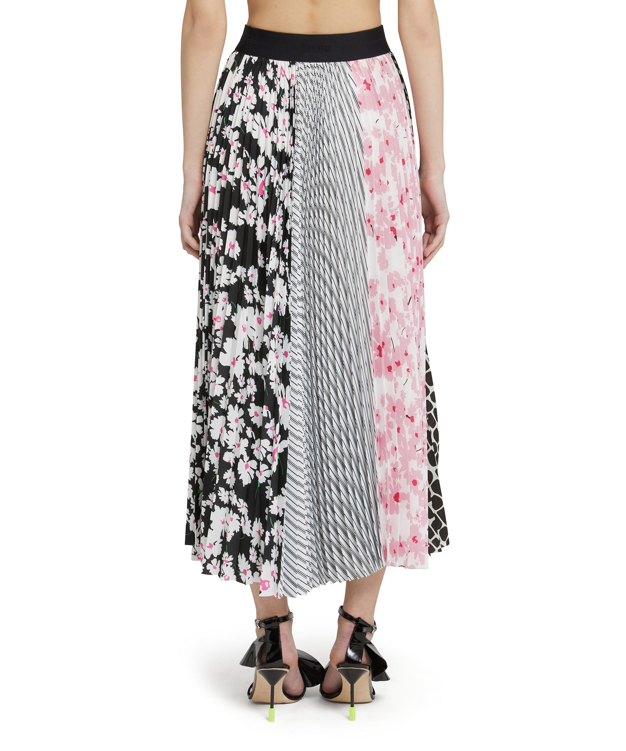 Long pleated skirt with patchwork print and elasticized waistband - 3
