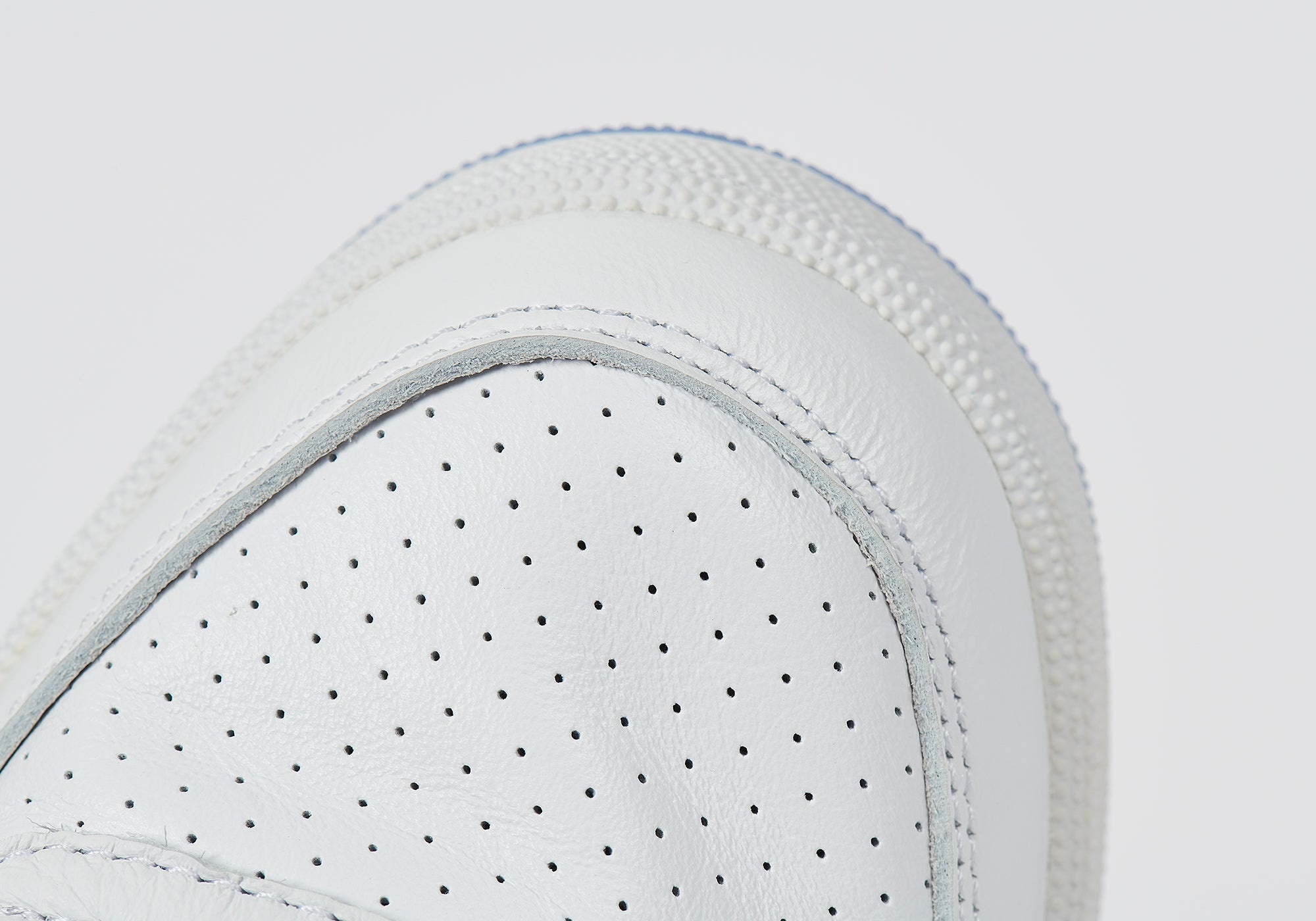 PALACE REEBOK CLUB C MID II REVENGE FOOTWEAR WHITE / COURT BLUE / PEWTER - 10