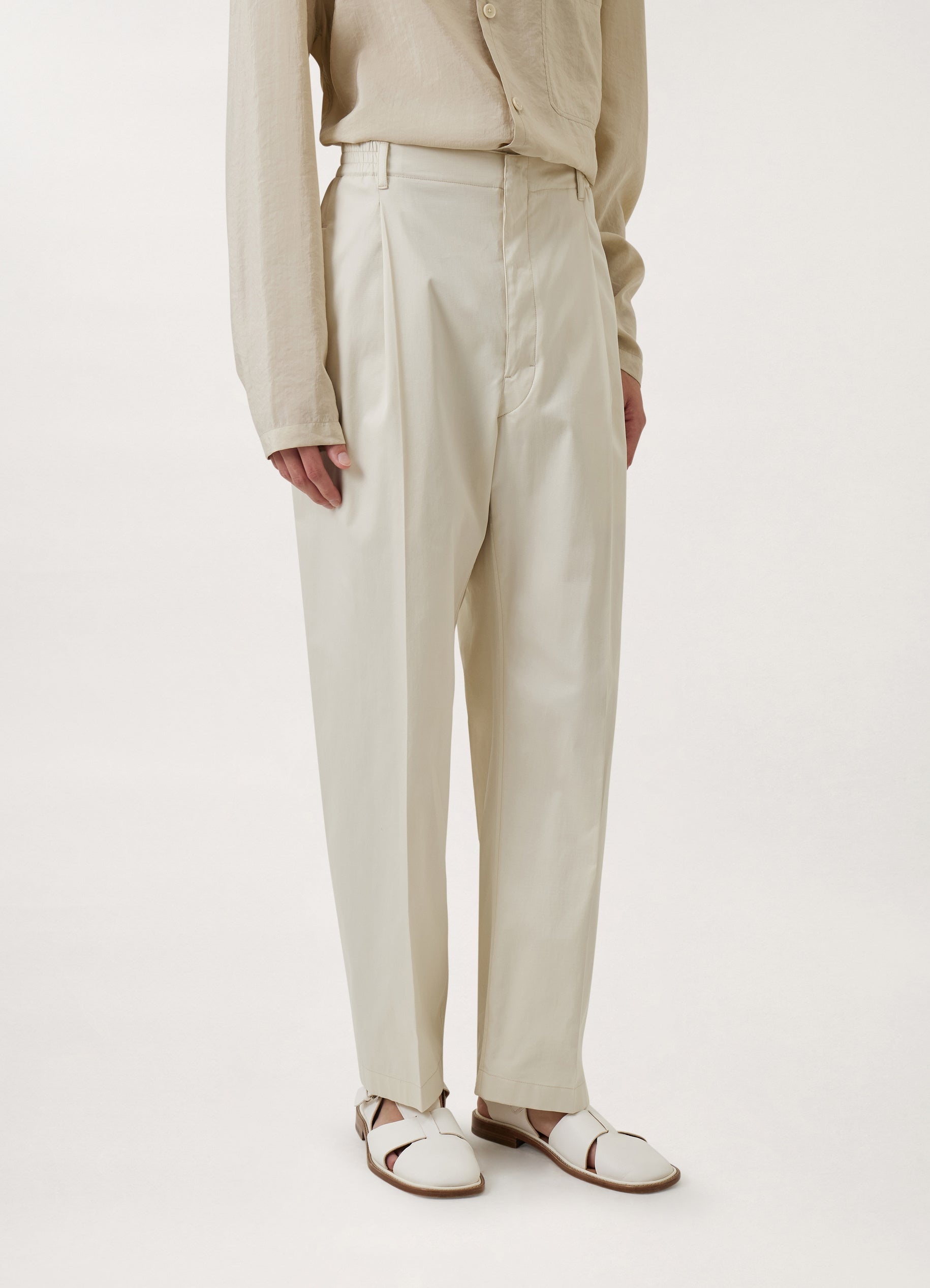 EASY PLEATED PANTS
COTTON TWILL - 3