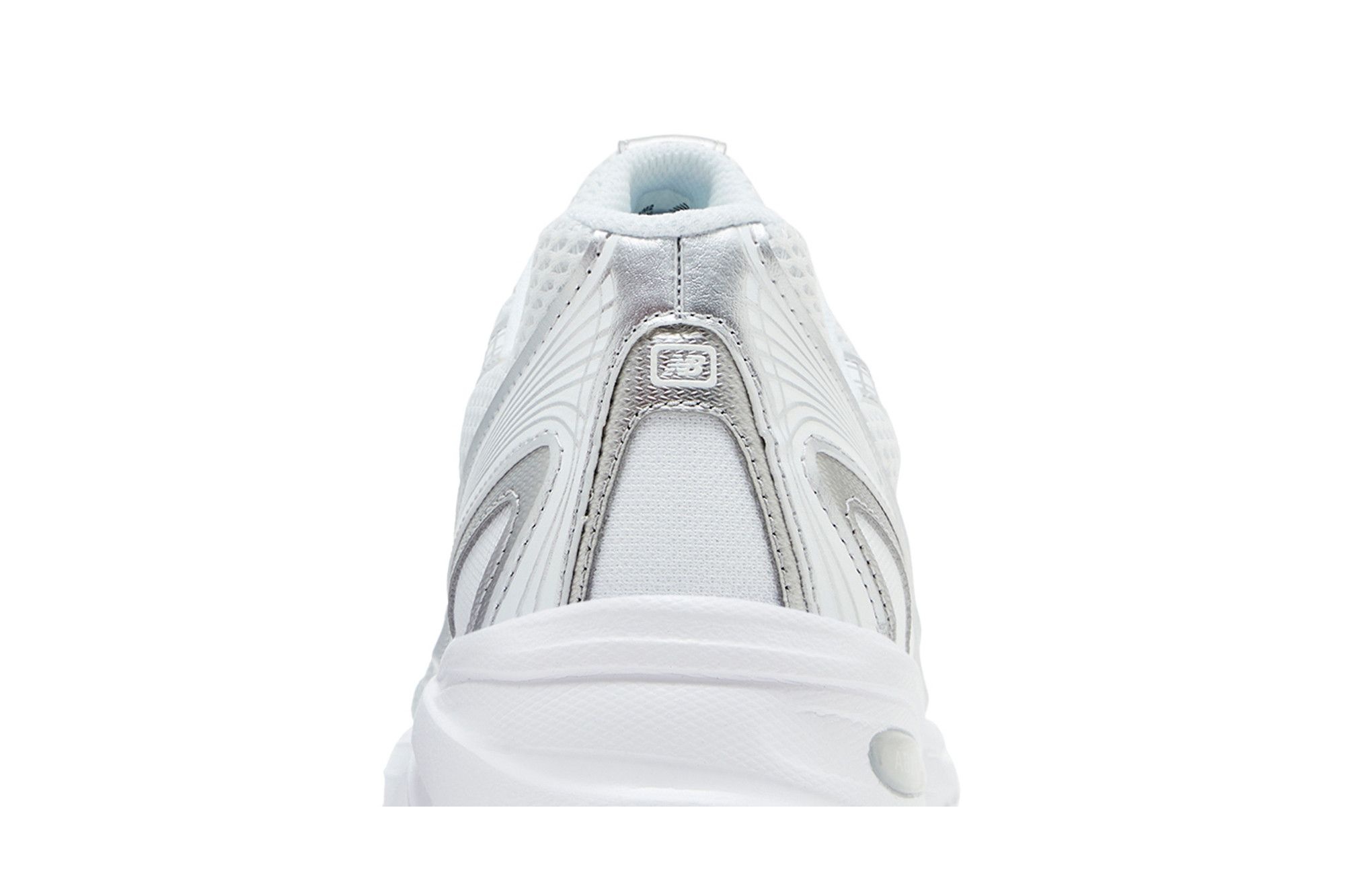 740 'White Silver Reflection' - 7