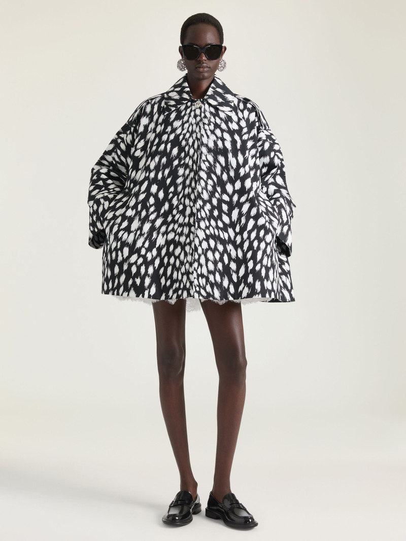 Givenchy COCOON SHORT TRENCH IN COTTON WITH ANIMAL PRINT outlook